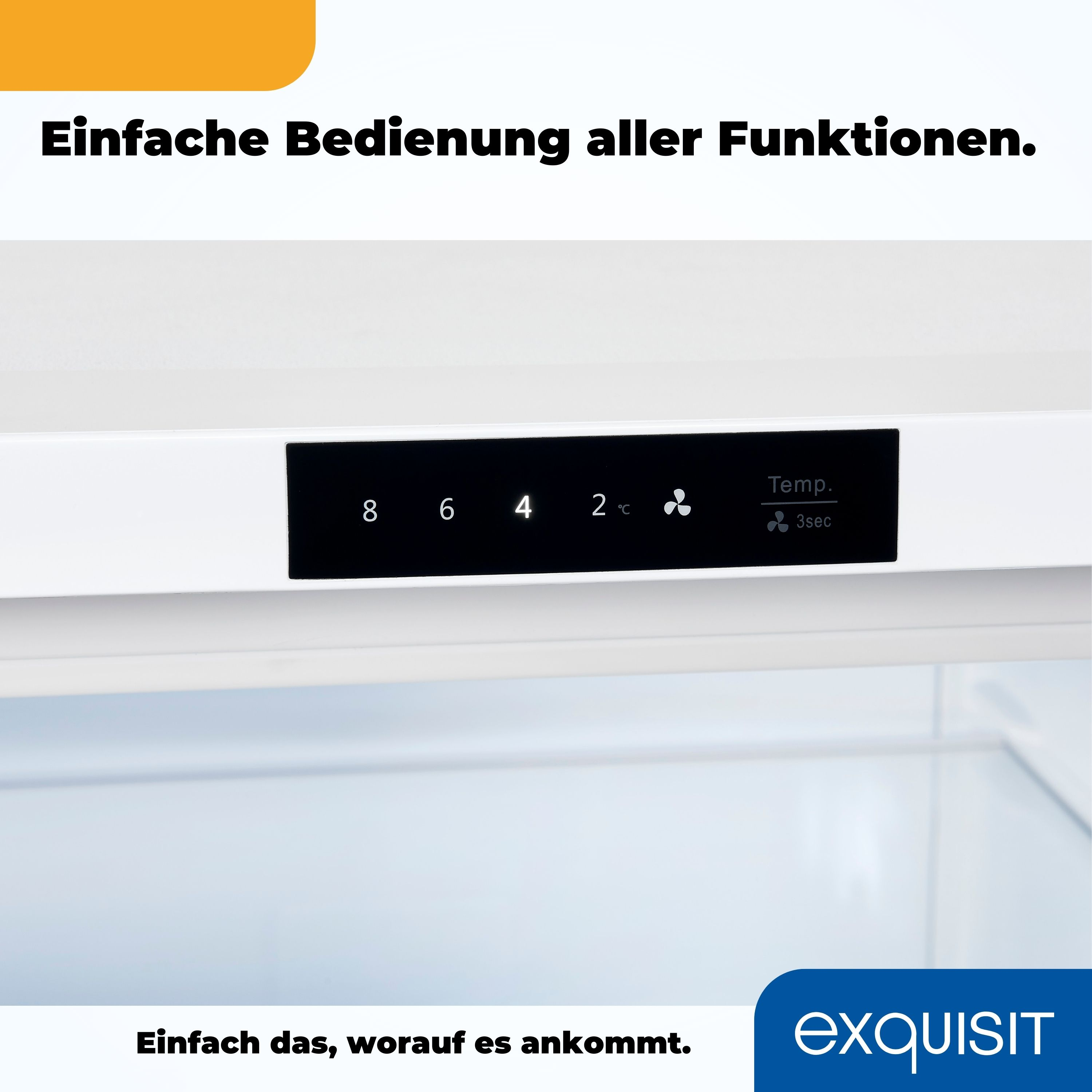 Nahaufnahme des Kühlschrank-Bedienfelds mit Anzeige. Zahlen, Temperatur- und Lüftersymbole sind sichtbar.