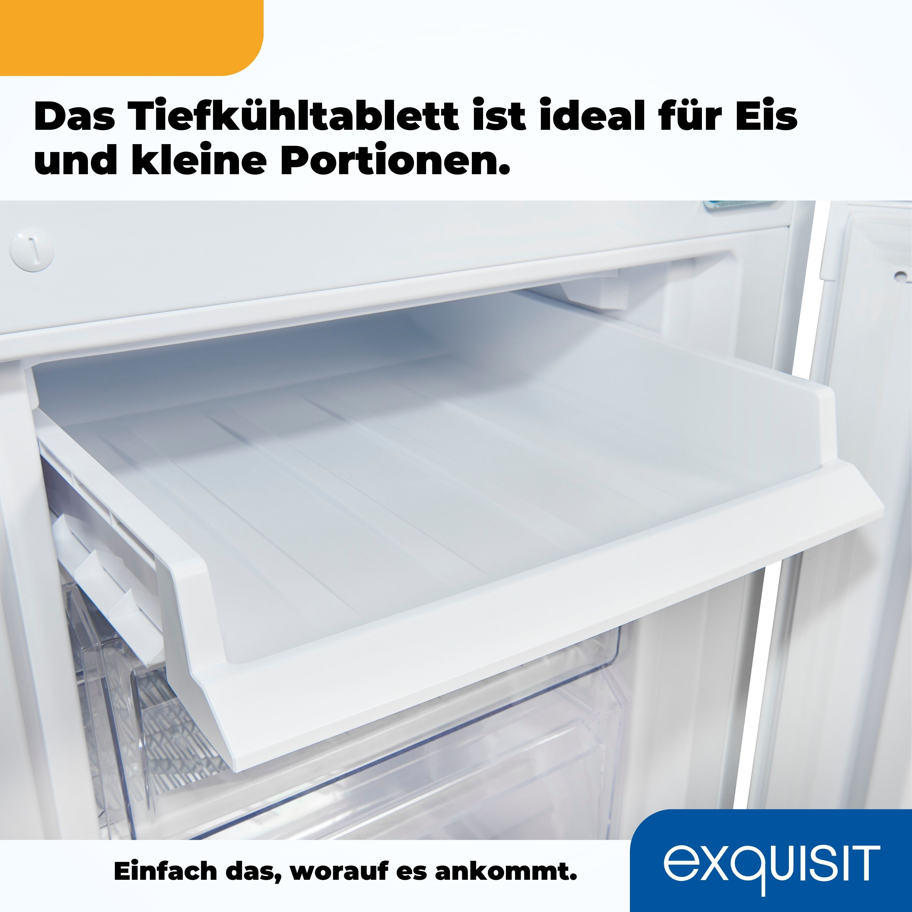 Eine weiße Kühlschrank Schublade ist geöffnet und zeigt ihr leeres Inneres.