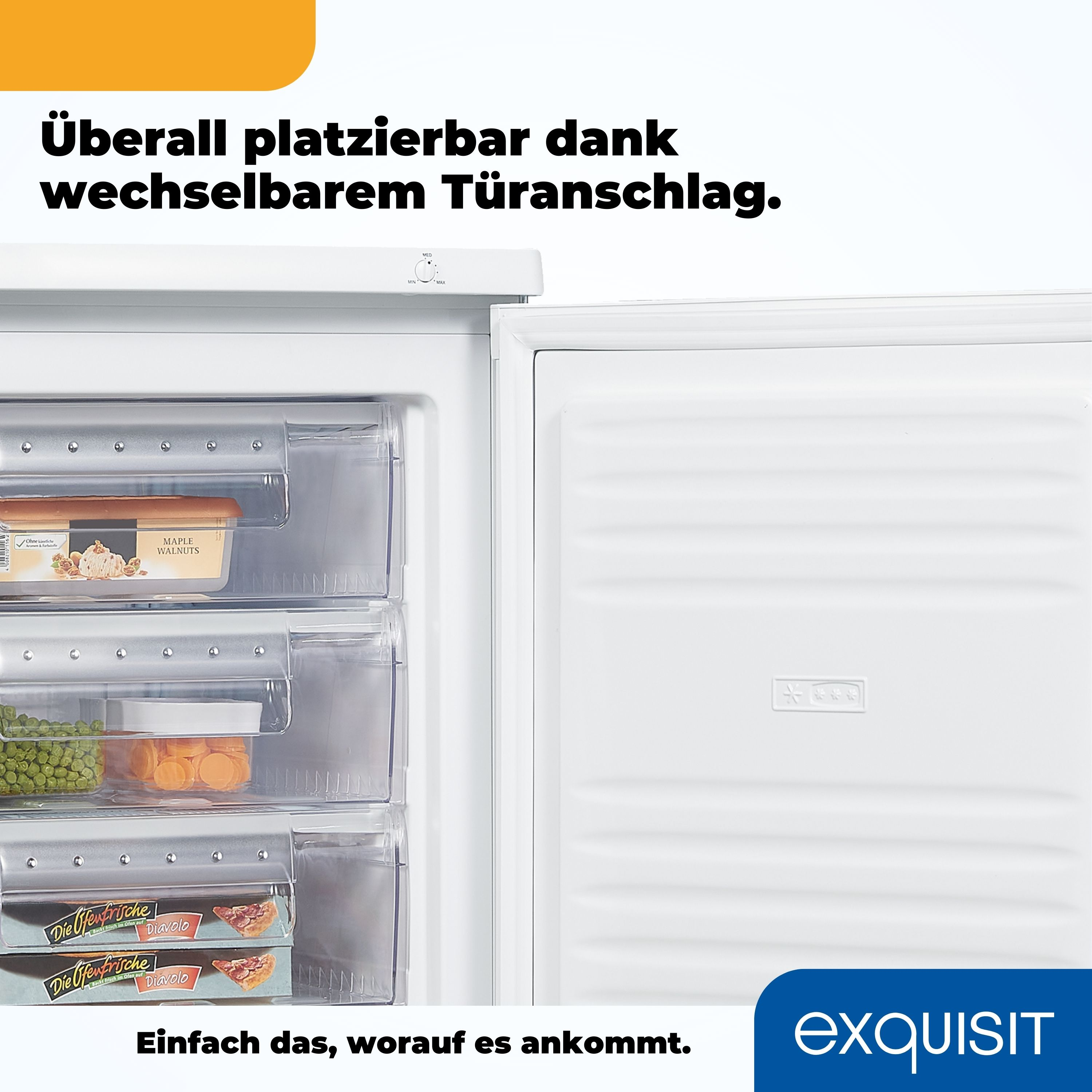 Nahaufnahme des Inneren eines weißen Kühlschranks mit Schubladen, die Lebensmittel enthalten.