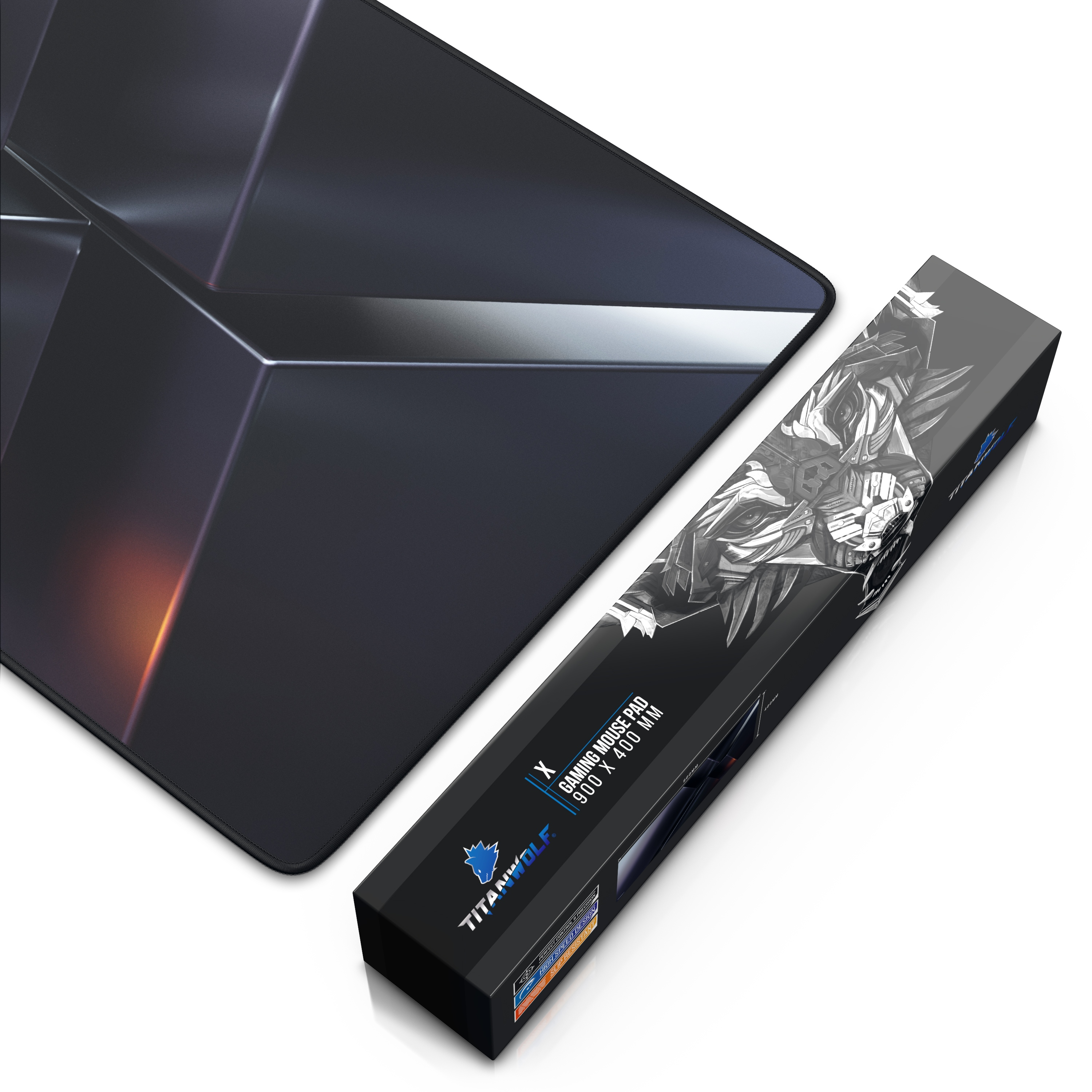 Schwarzes Gaming-Mauspad und Box. Das Pad hat eine glatte, reflektierende Oberfläche.