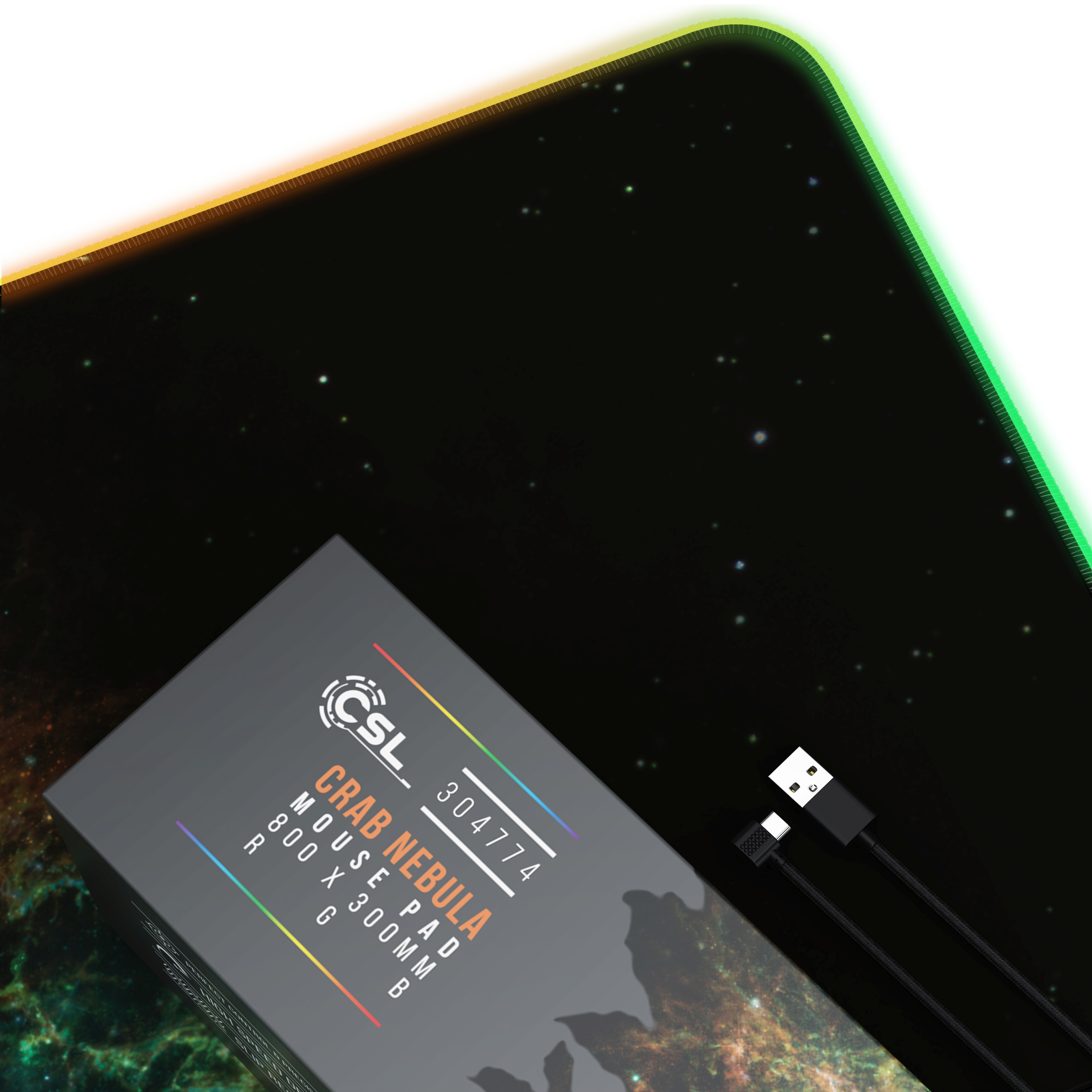 Mauspad mit Crab Nebula Design. Box mit Text: Crab Nebula Mauspad. USB-Kabel.