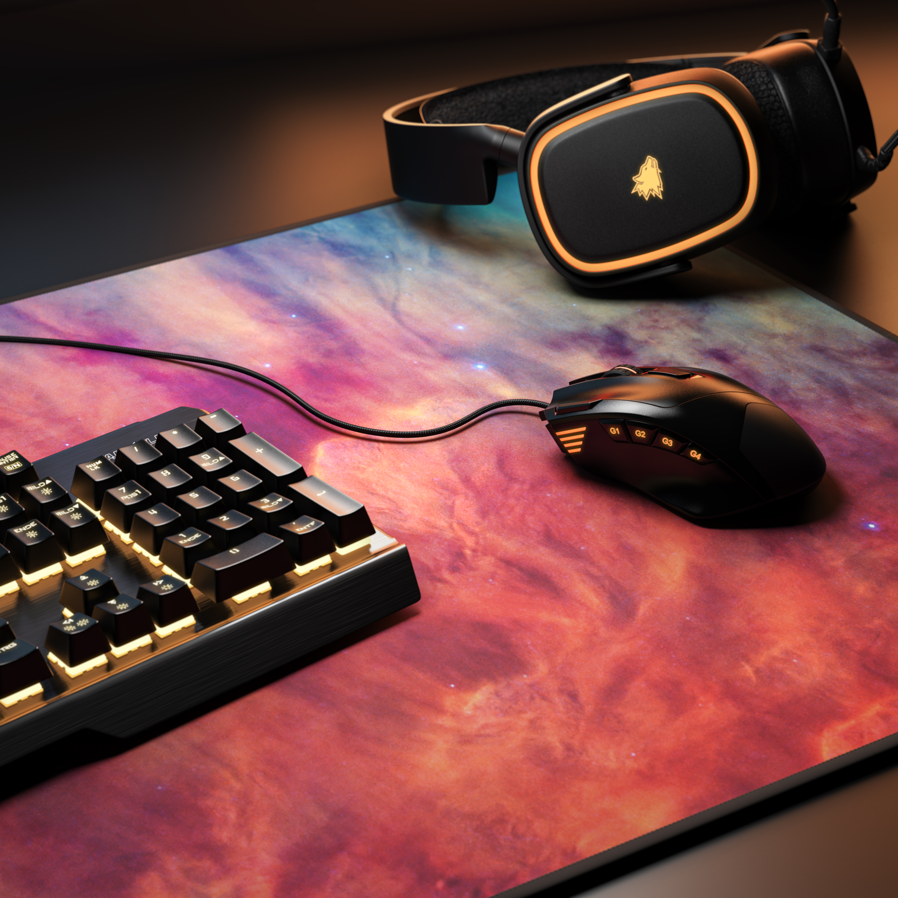 Gaming-Setup: Maus, Tastatur und Kopfhörer auf einem farbenfrohen Mousepad.