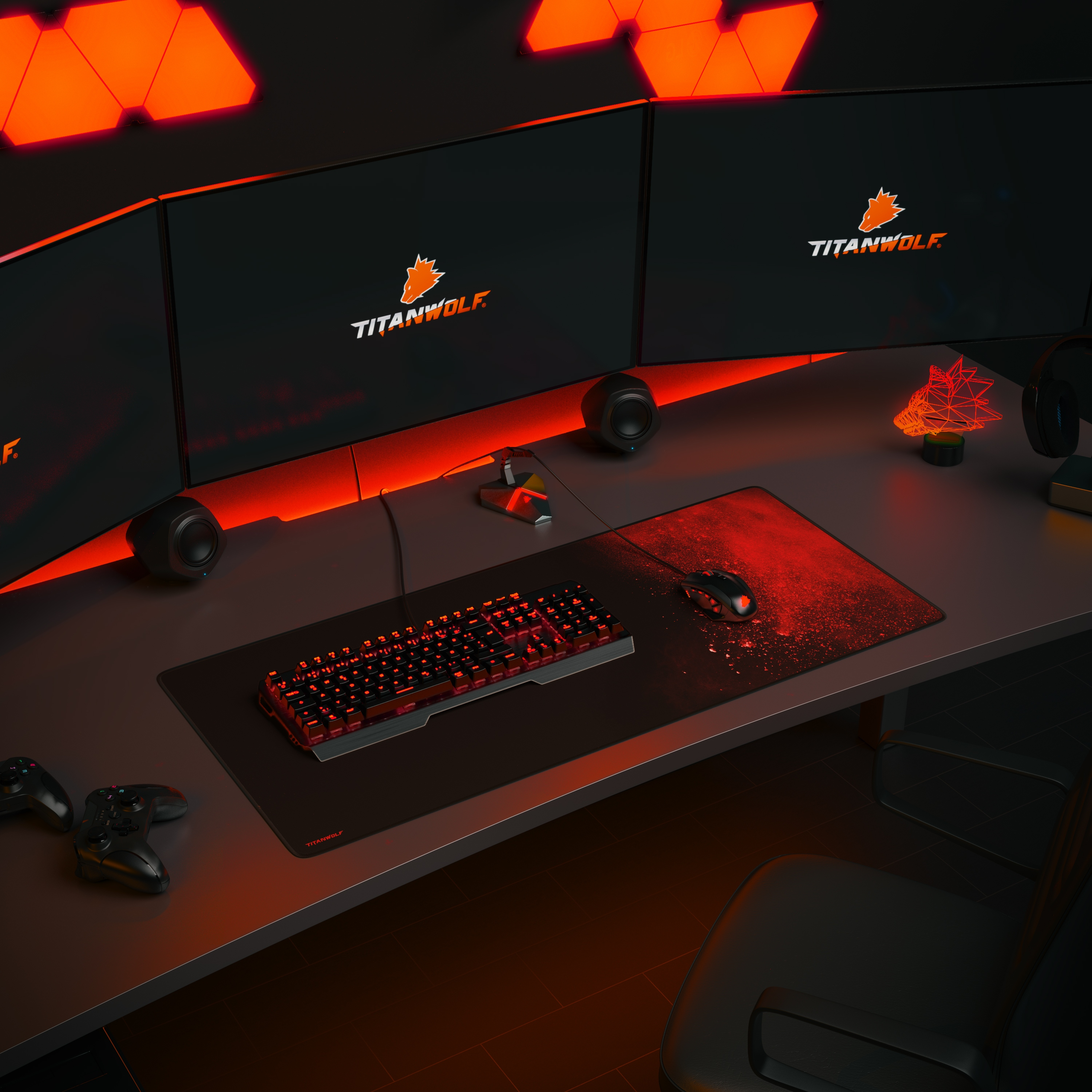 Gaming-Setup mit Maus, Tastatur, Monitor und Gamepad. Oranges Licht vorhanden.