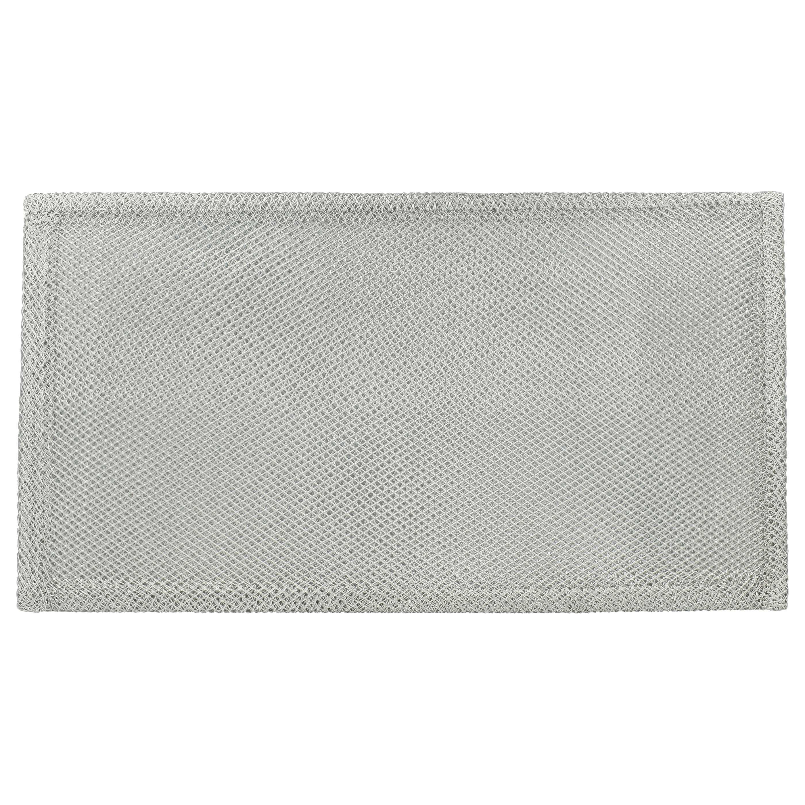 Rechteckiger Metallgitterfilter mit silbernem Rahmen.