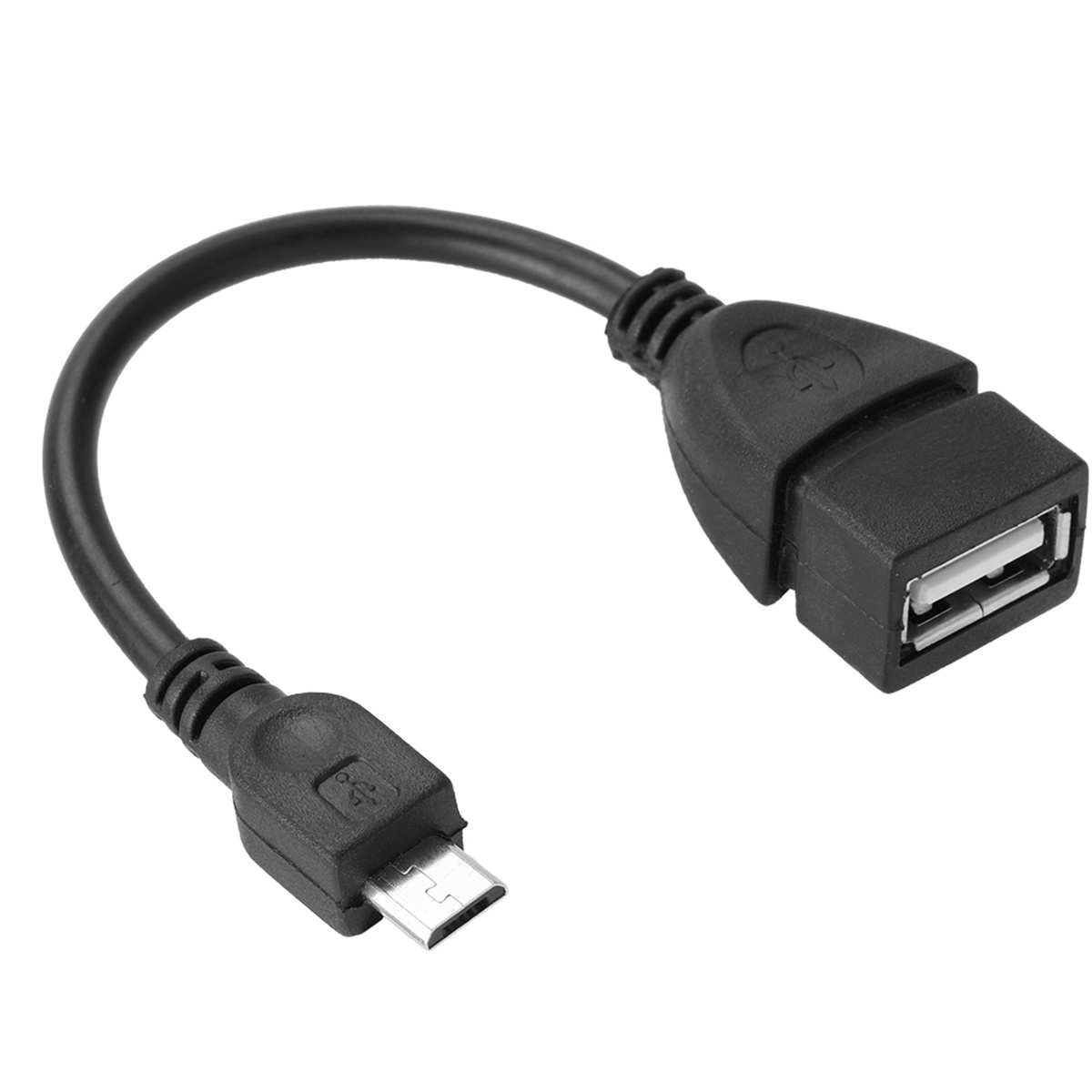 Schwarzes USB-Kabel mit Micro- und Standard-USB-Anschlüssen. Weißer Hintergrund.