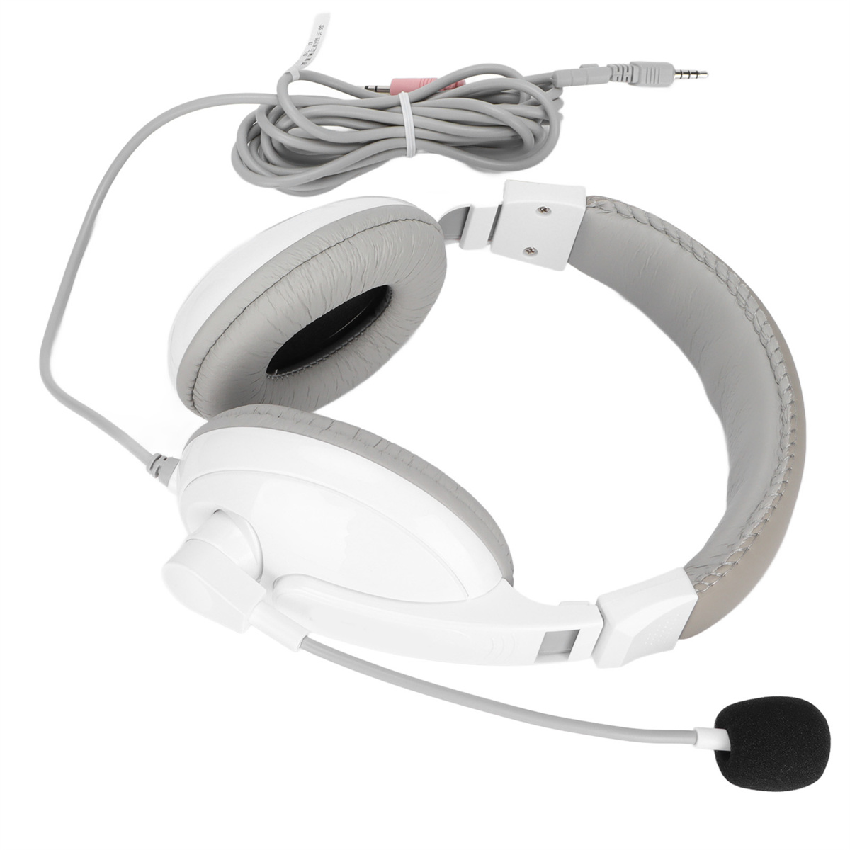 Weißes und graues Headset mit Mikrofon, schwarzer Schaumstoffspitze, grauem Kabel und 3,5-mm-Anschluss.