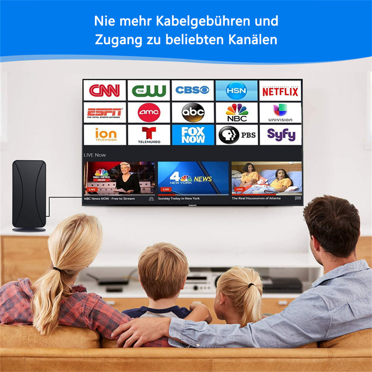 Familie schaut fern, Streaming-Kanäle werden angezeigt.