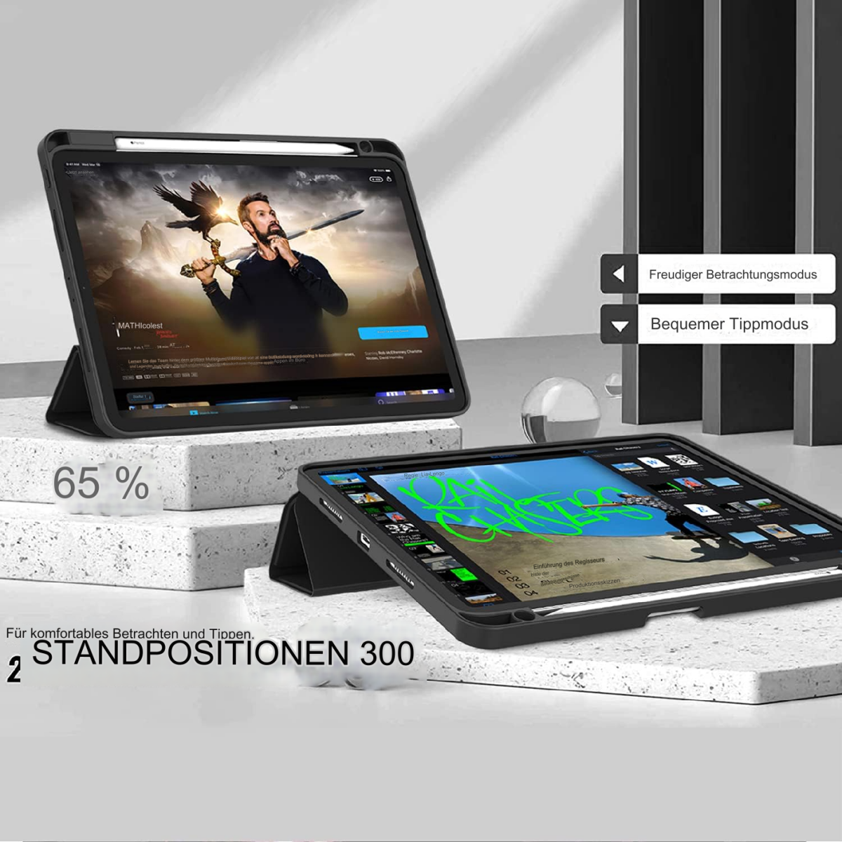 Zwei Tablets in Schutzhüllen, eines in Gebrauch, zeigt einen Bildschirm mit Video und Text.