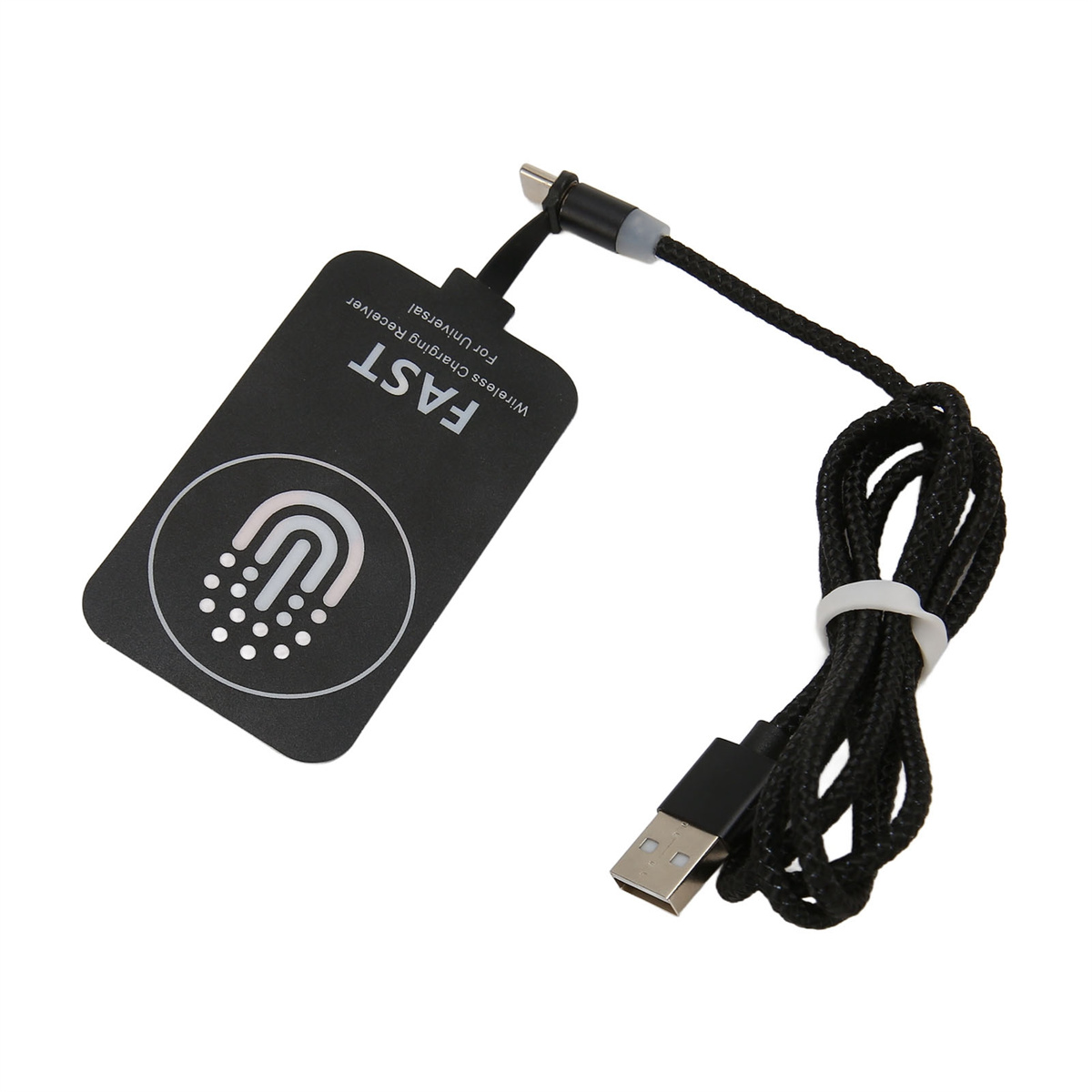 Ein schwarzer, rechteckiger, kabelloser Ladeempfänger mit USB-Kabel. Es hat ein weißes, leuchtendes Kreissymbol.