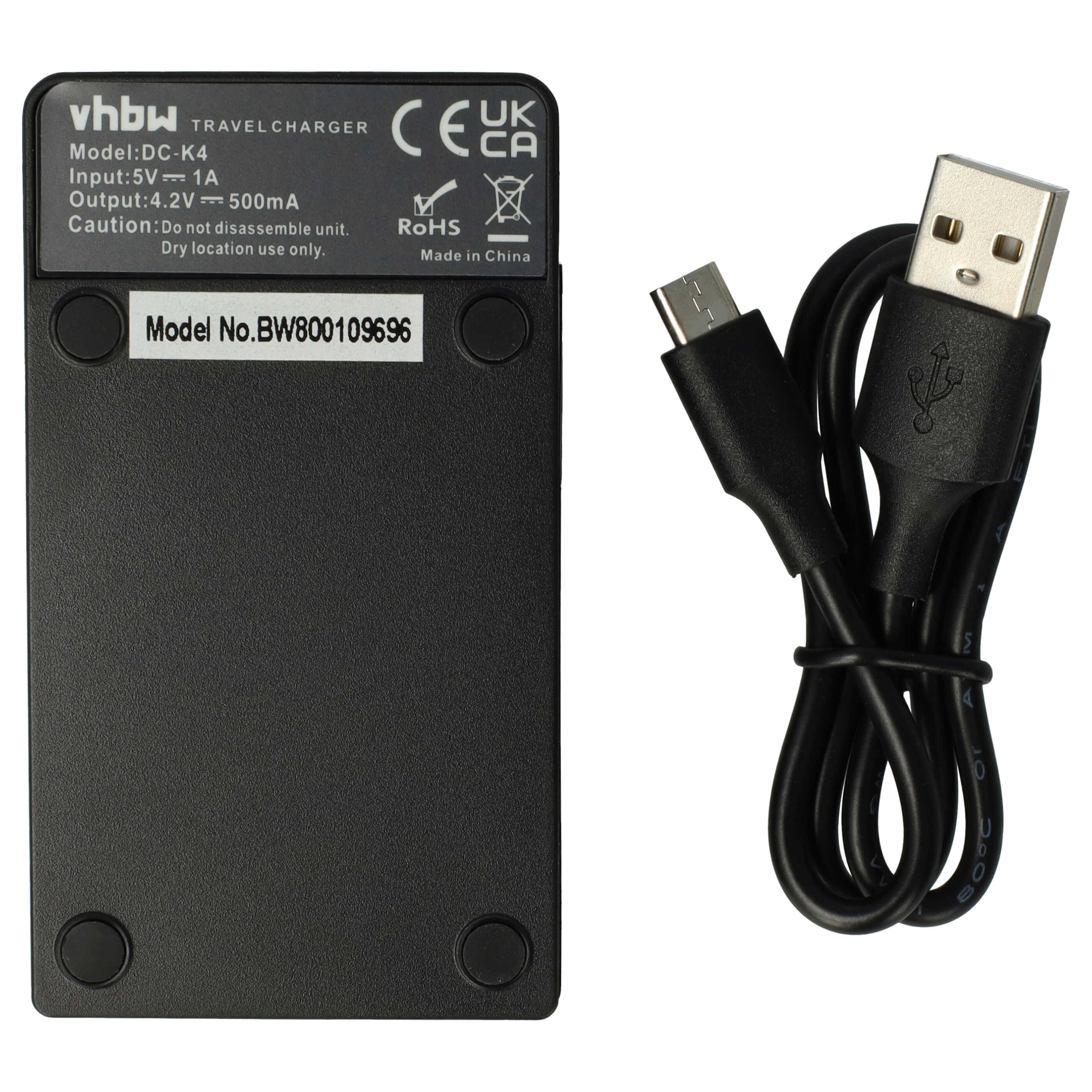 Schwarzes Ladegerät mit Kabel. Es hat Textetiketten und einen weißen Hintergrund.