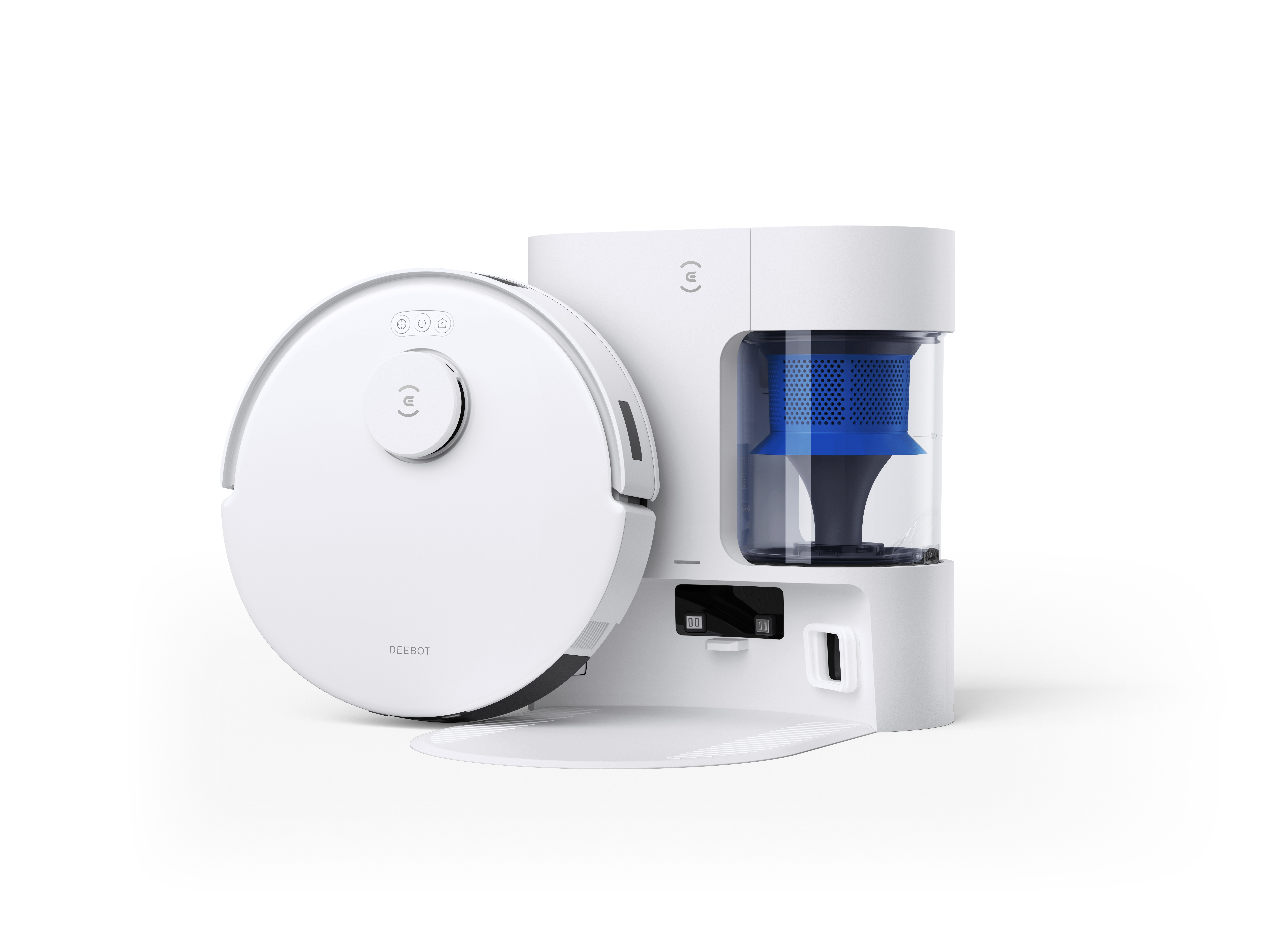 Biały odkurzacz robot i stacja ładująca na białym tle.