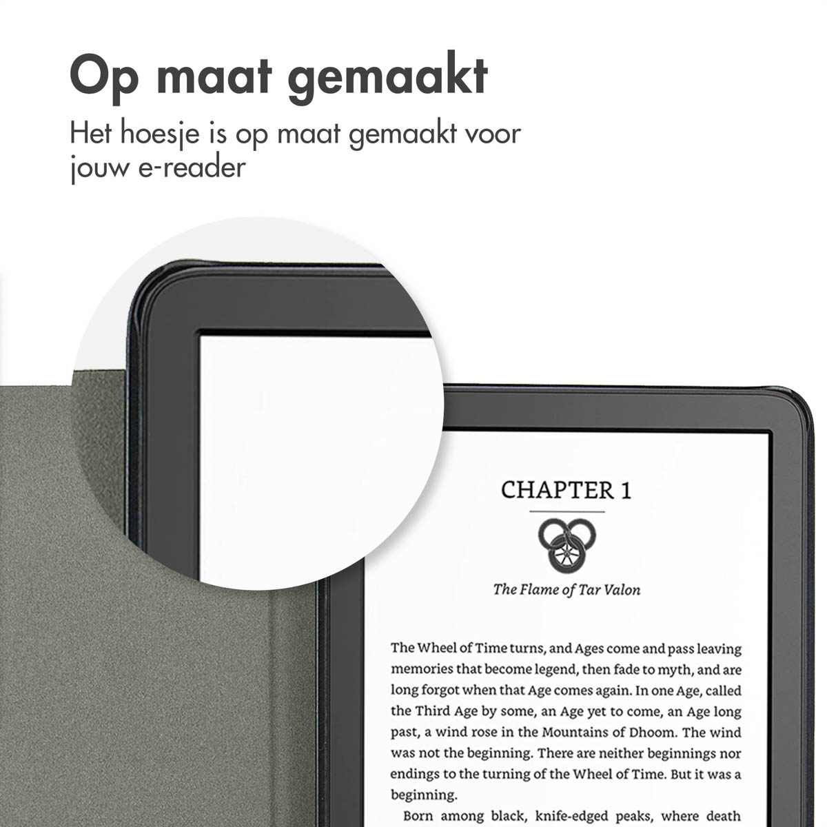 Een e-reader in een hoes, die tekst uit een boek weergeeft. De hoes is donkergrijs en open.