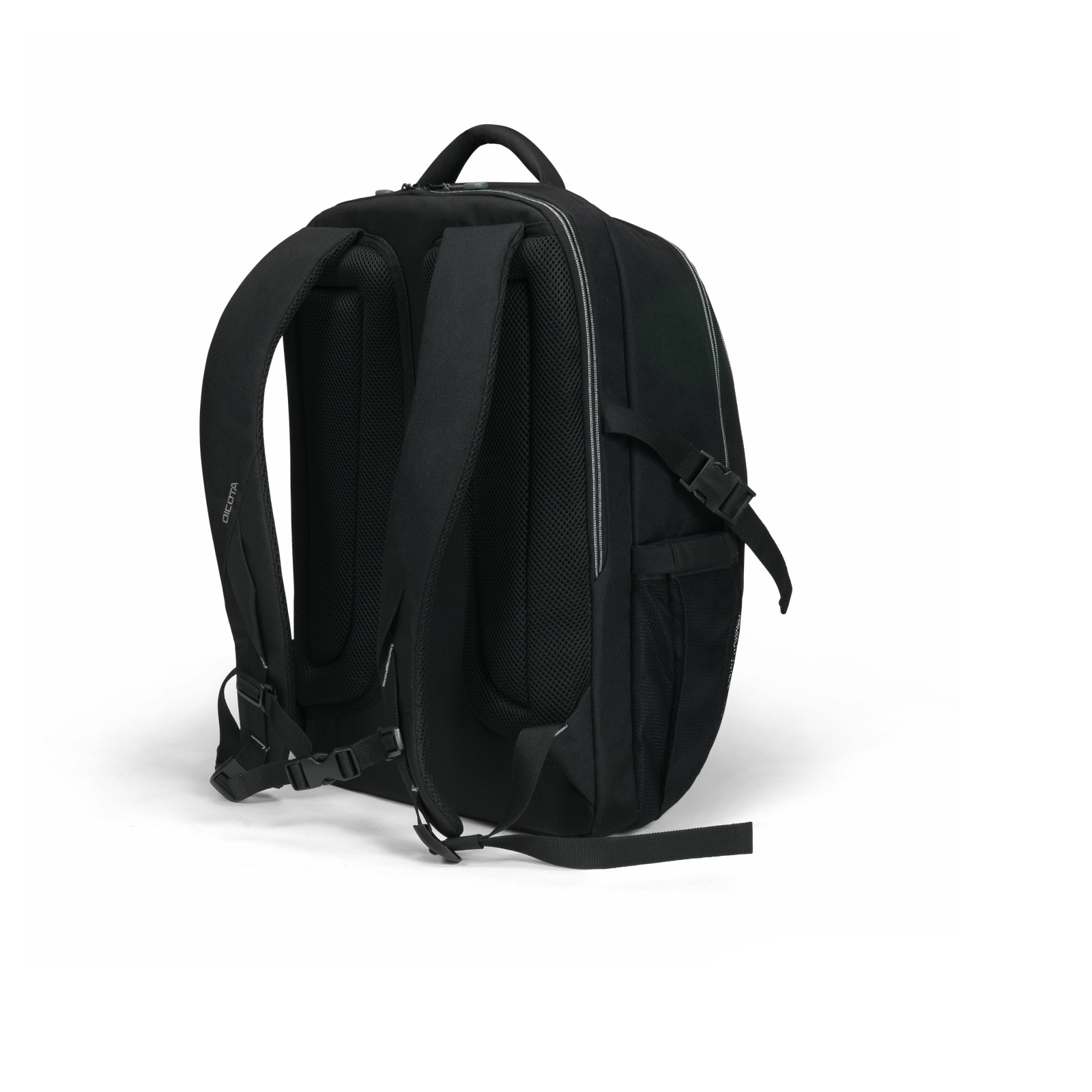 Schwarzer Rucksack von hinten, mit gepolstertem Rücken und Trägern. Hat einen Griff und eine Seitentasche.