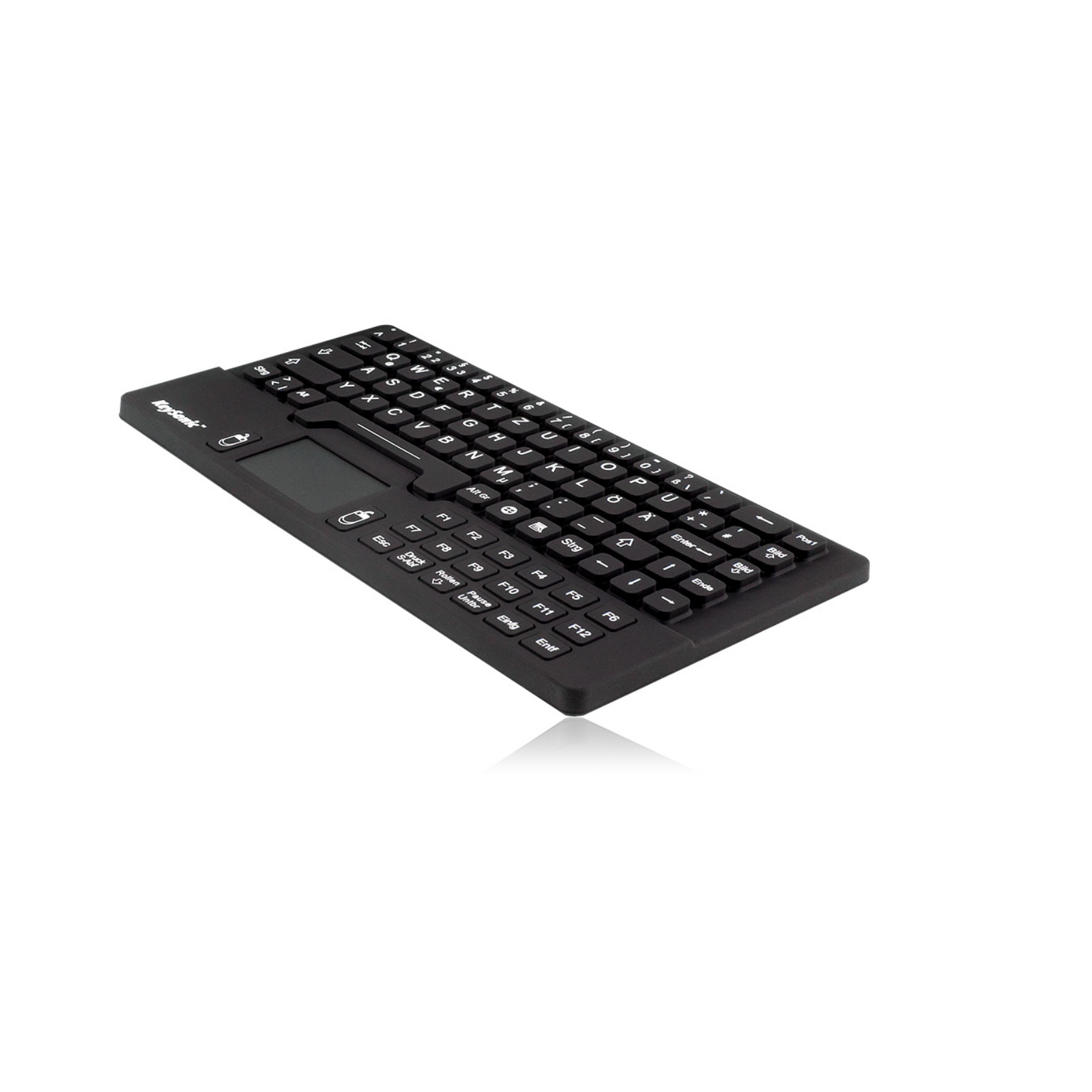 Tastiera nera con touchpad integrato, lettere bianche, su superficie bianca, scatto angolato.