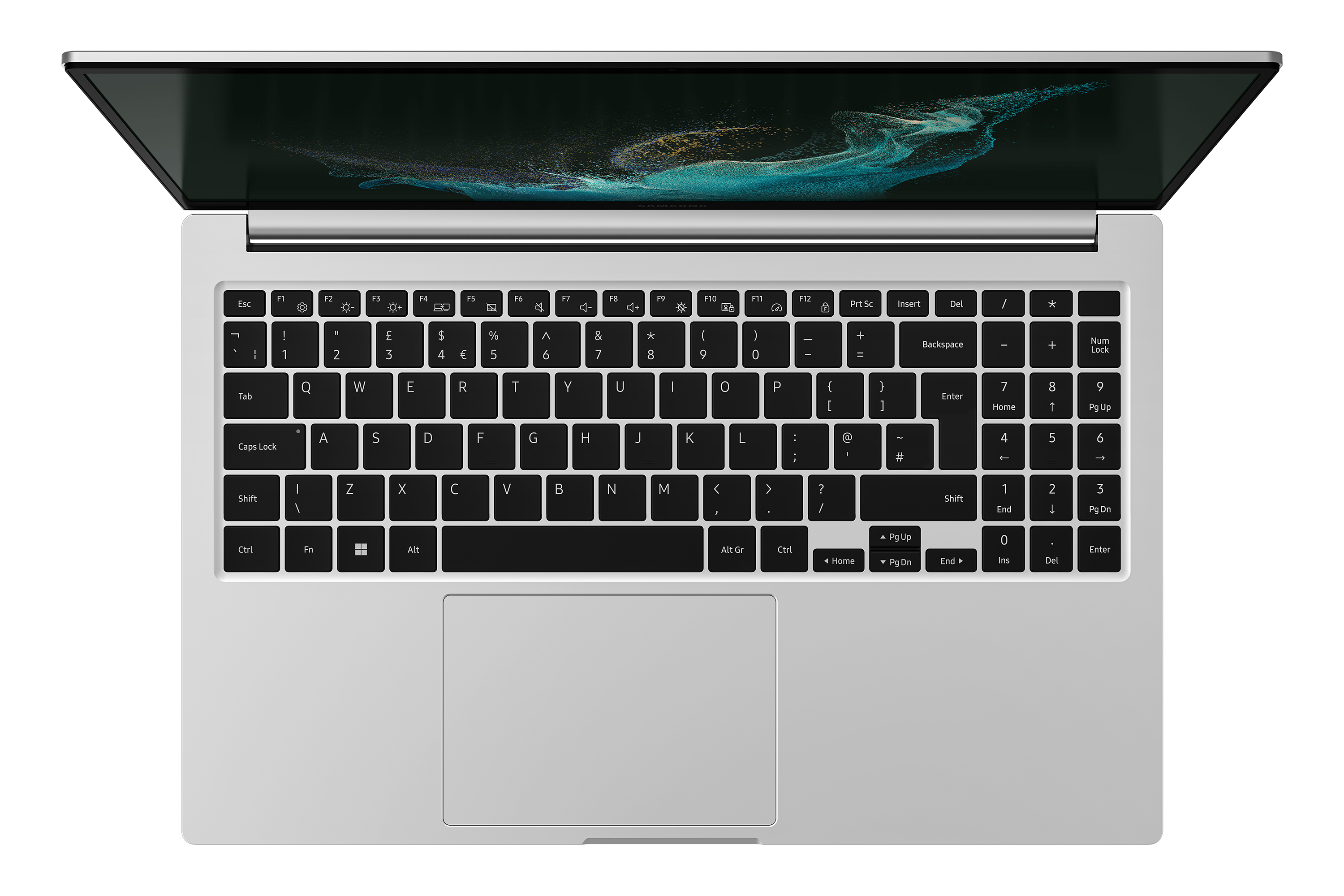Laptop argento, vista dall'alto, aperto su sfondo bianco, che mostra tastiera e schermo.