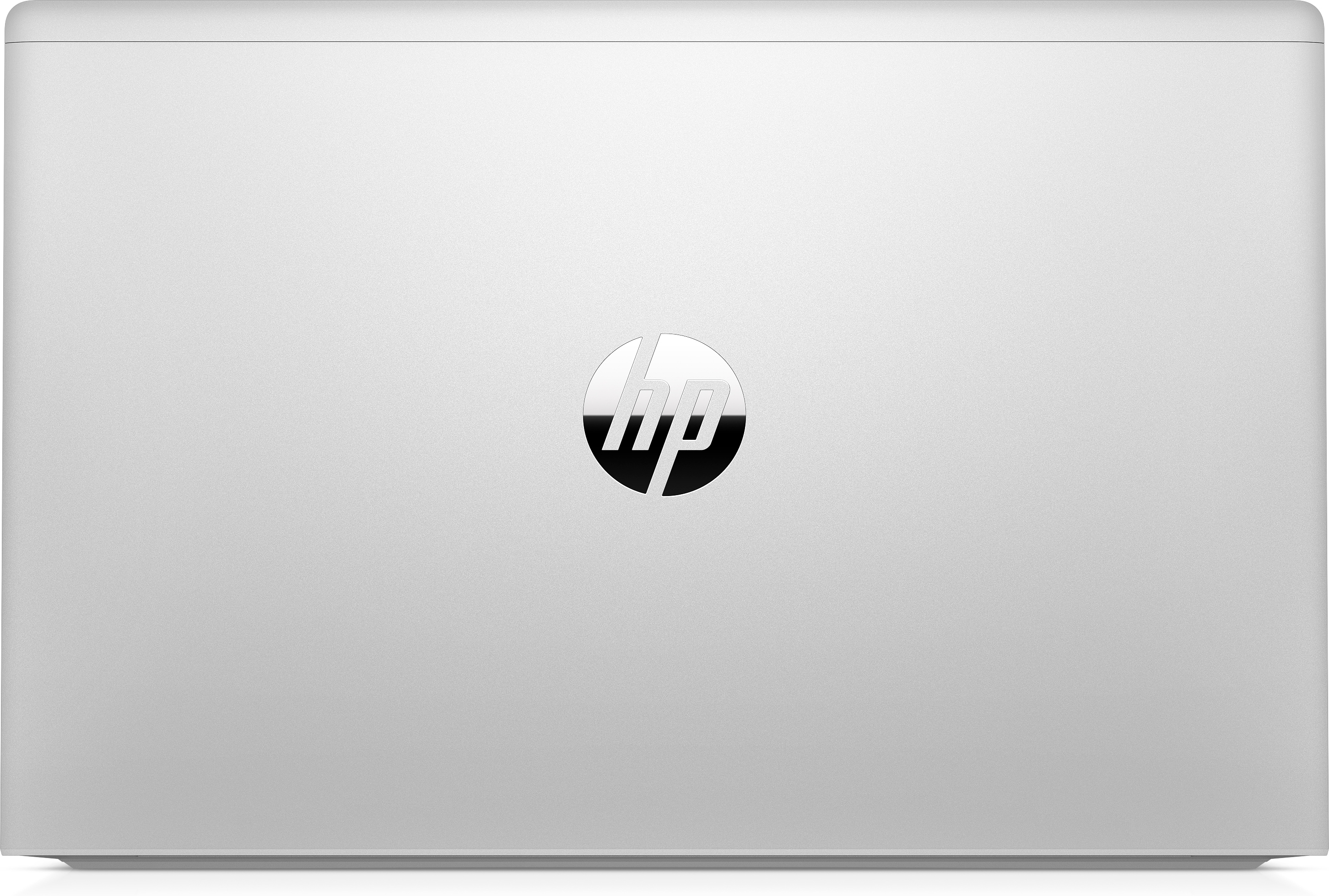 Silberner Laptopdeckel mit HP-Logo. Glatt und reflektierend.