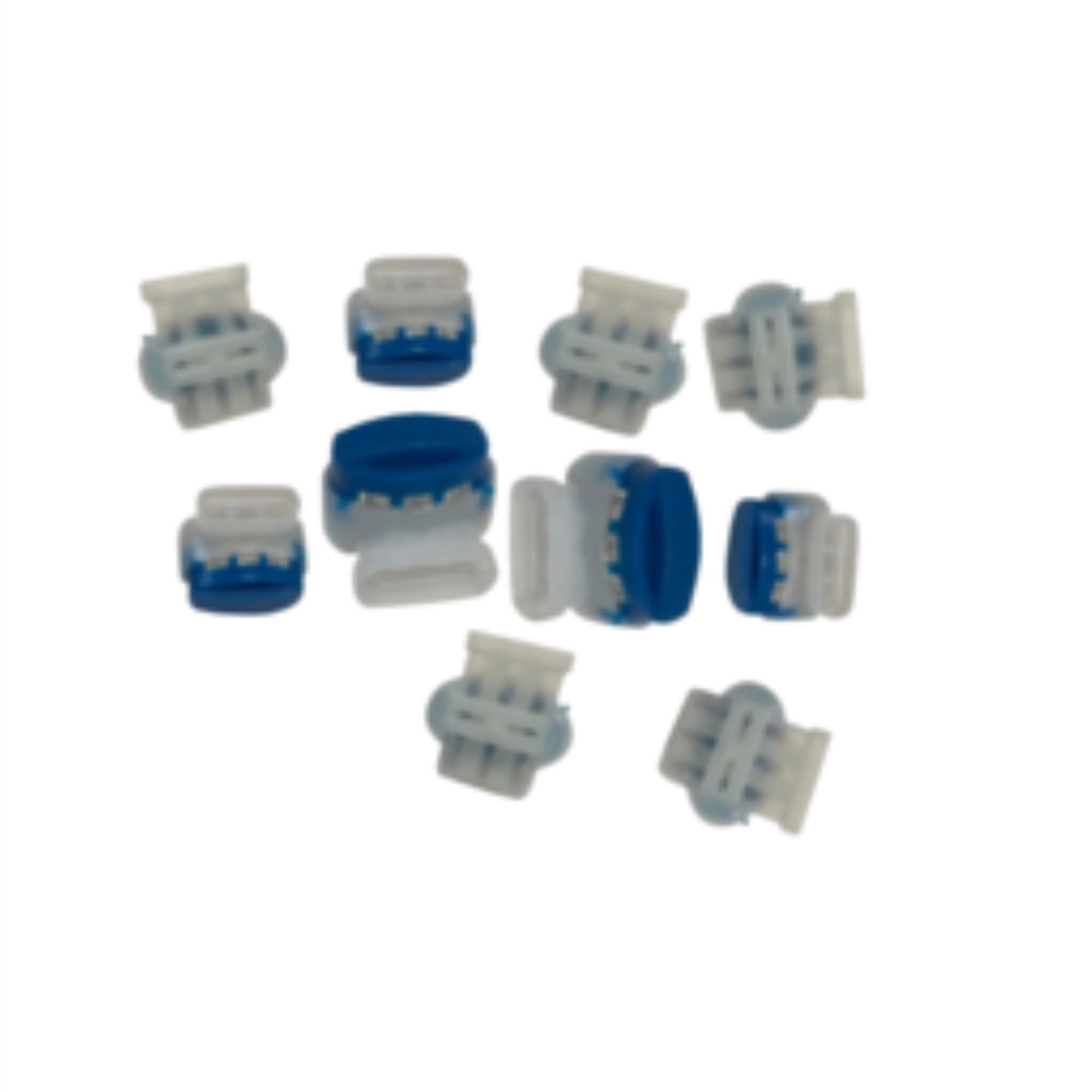 Kleine, blauw-witte elektrische draadconnectoren worden getoond.