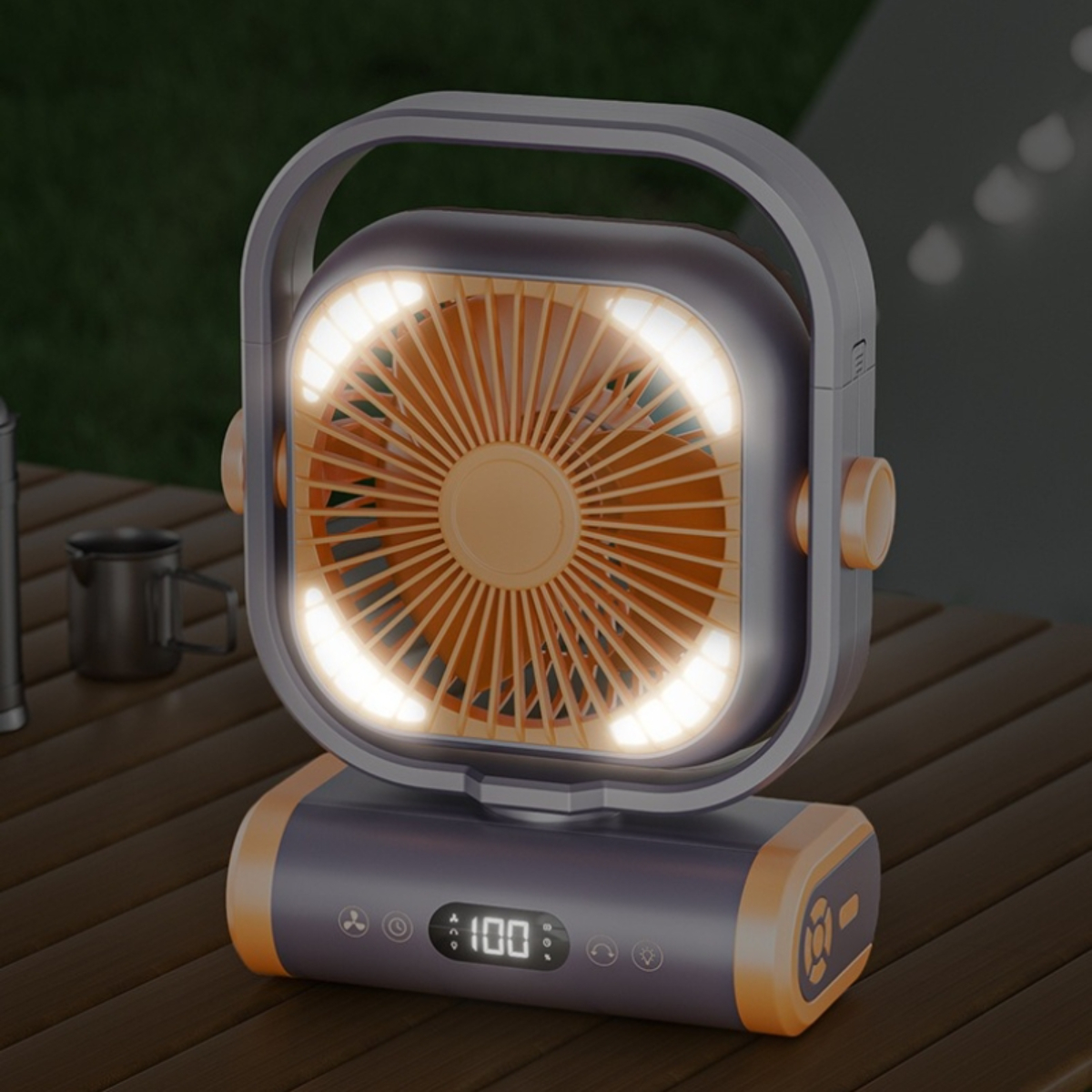 Ein tragbarer Ventilator mit Lichtern auf einem Holztisch. Er hat eine Digitalanzeige. Der Hintergrund ist dunkel.