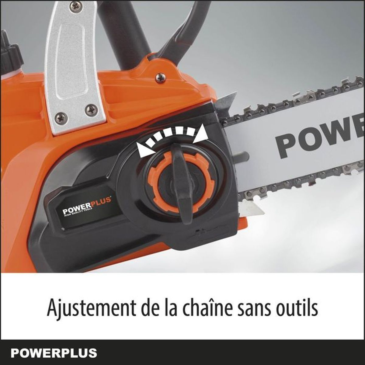 Motosierra naranja y negra. Flechas de ajuste blancas. El texto dice 'Ajustement de la chaîne sans outils' y 'POWERPLUS'.