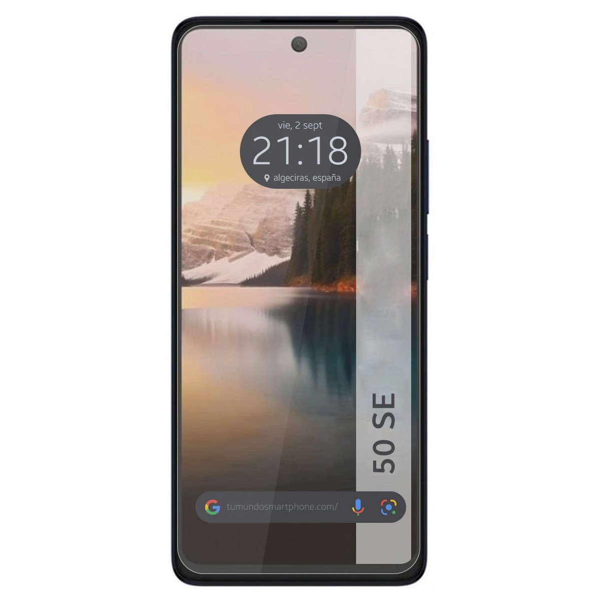 Smartphone con schermo che mostra un paesaggio. Testo sullo schermo: '50 SE'.