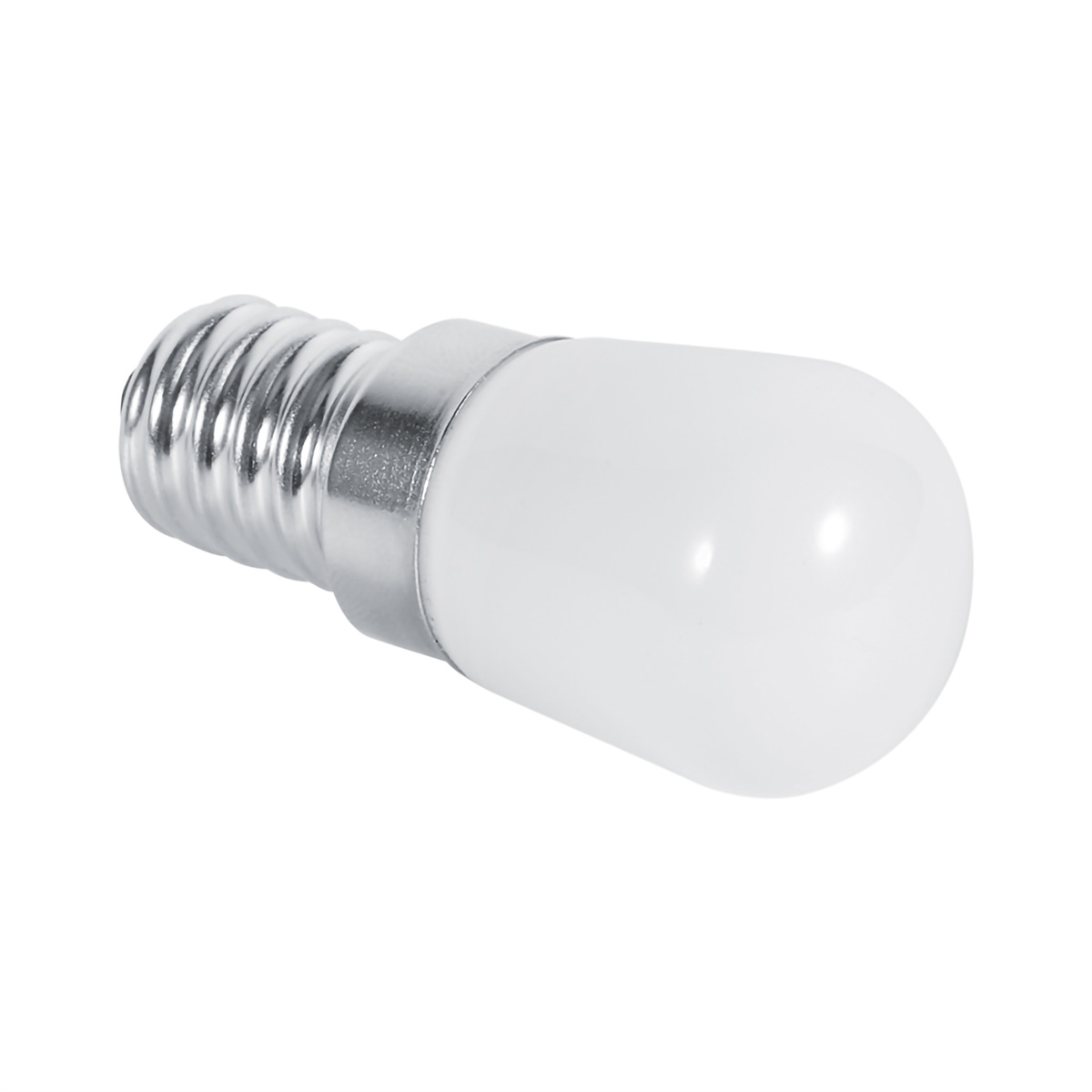 Eine kleine weiße LED-Glühbirne mit silbernem Sockel. Isoliert auf weißem Hintergrund.