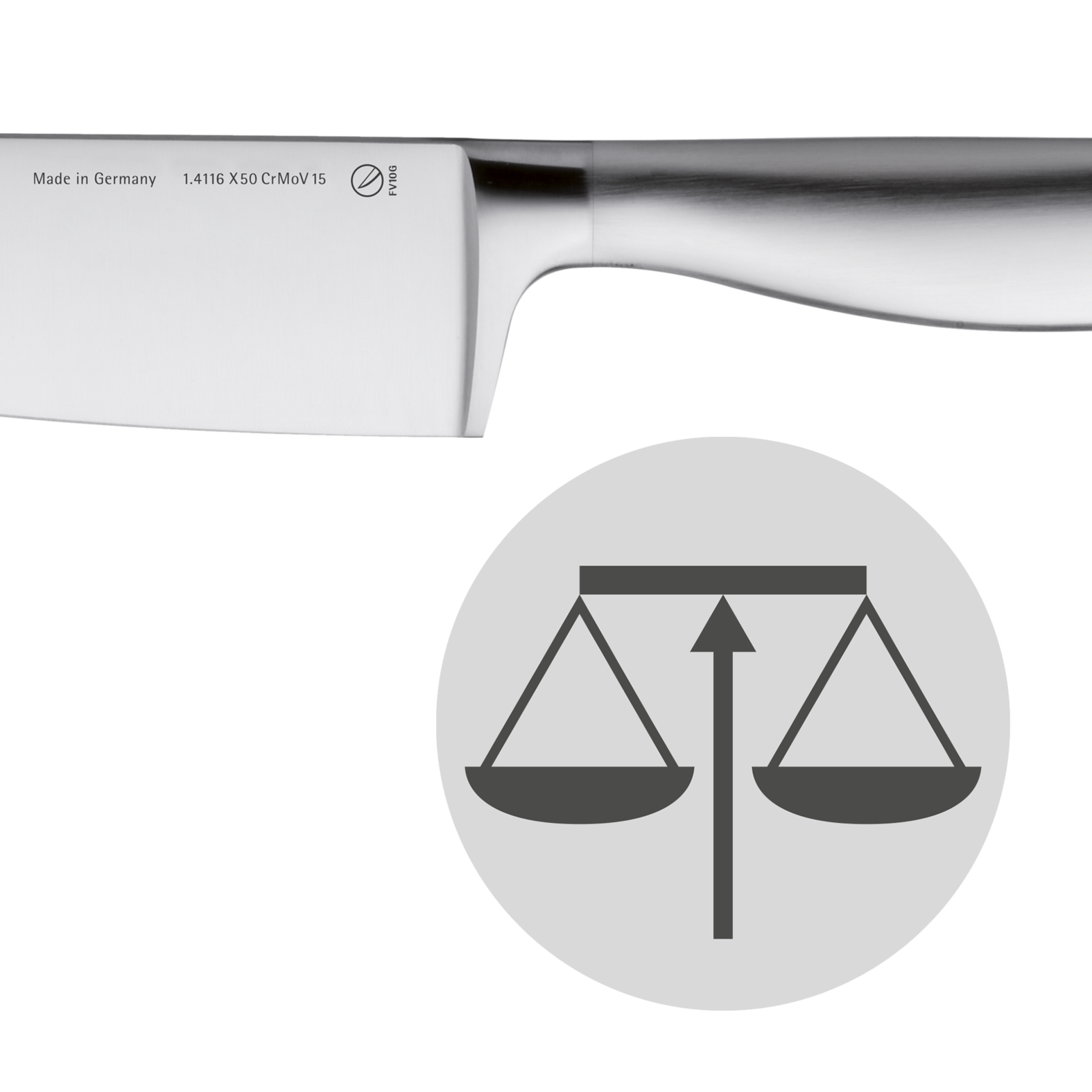 Ein Küchenmesser, Edelstahl, mit Text auf der Klinge, Graustufenbild einer Waage.