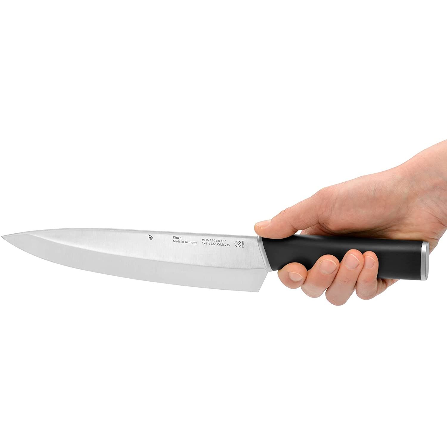 Eine Hand hält ein scharfes, schwarz-silbernes Messer. Die Klinge ist spitz.