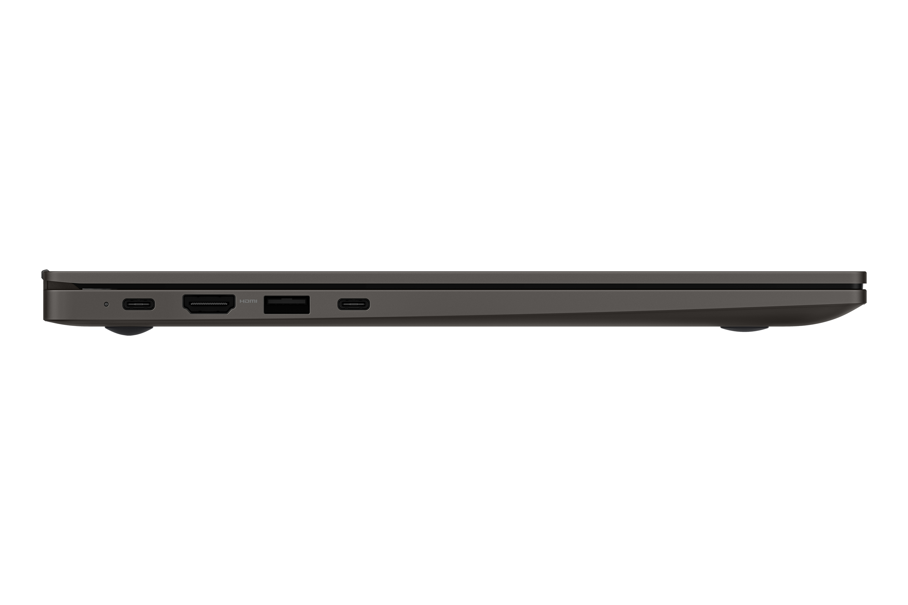 Vista laterale di un laptop grigio scuro con porte sul lato. Sfondo bianco.