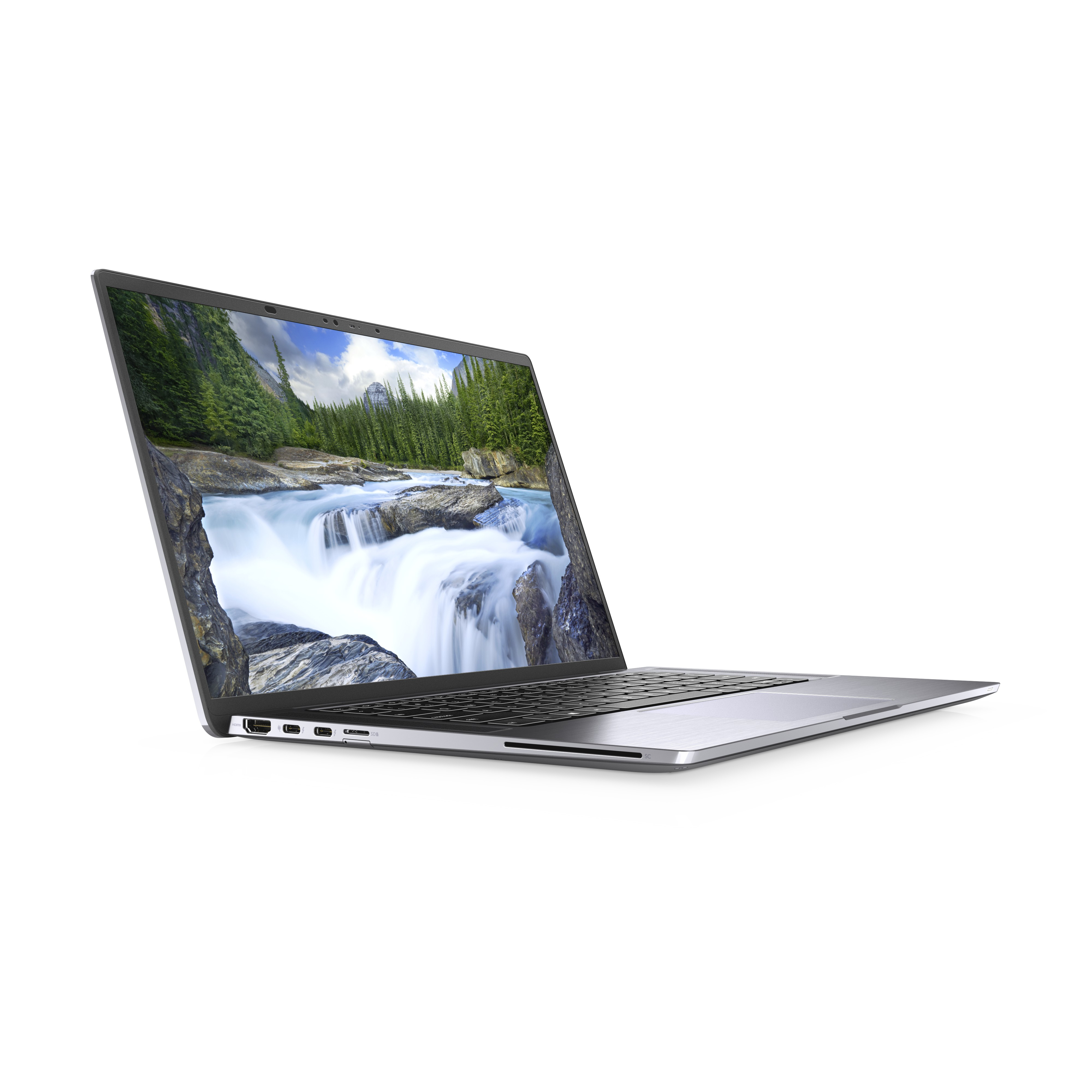 Laptop argentato con un'immagine panoramica di cascata sullo schermo. Il laptop è aperto e lo sfondo è bianco.