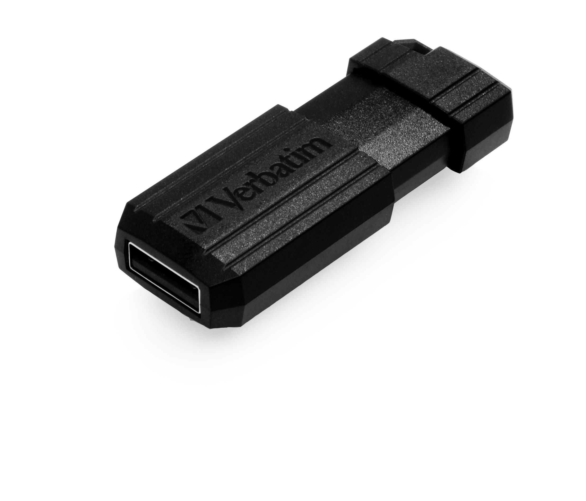 Czarny pendrive USB Verbatim, pod kątem, na białym tle. Posiada port USB.