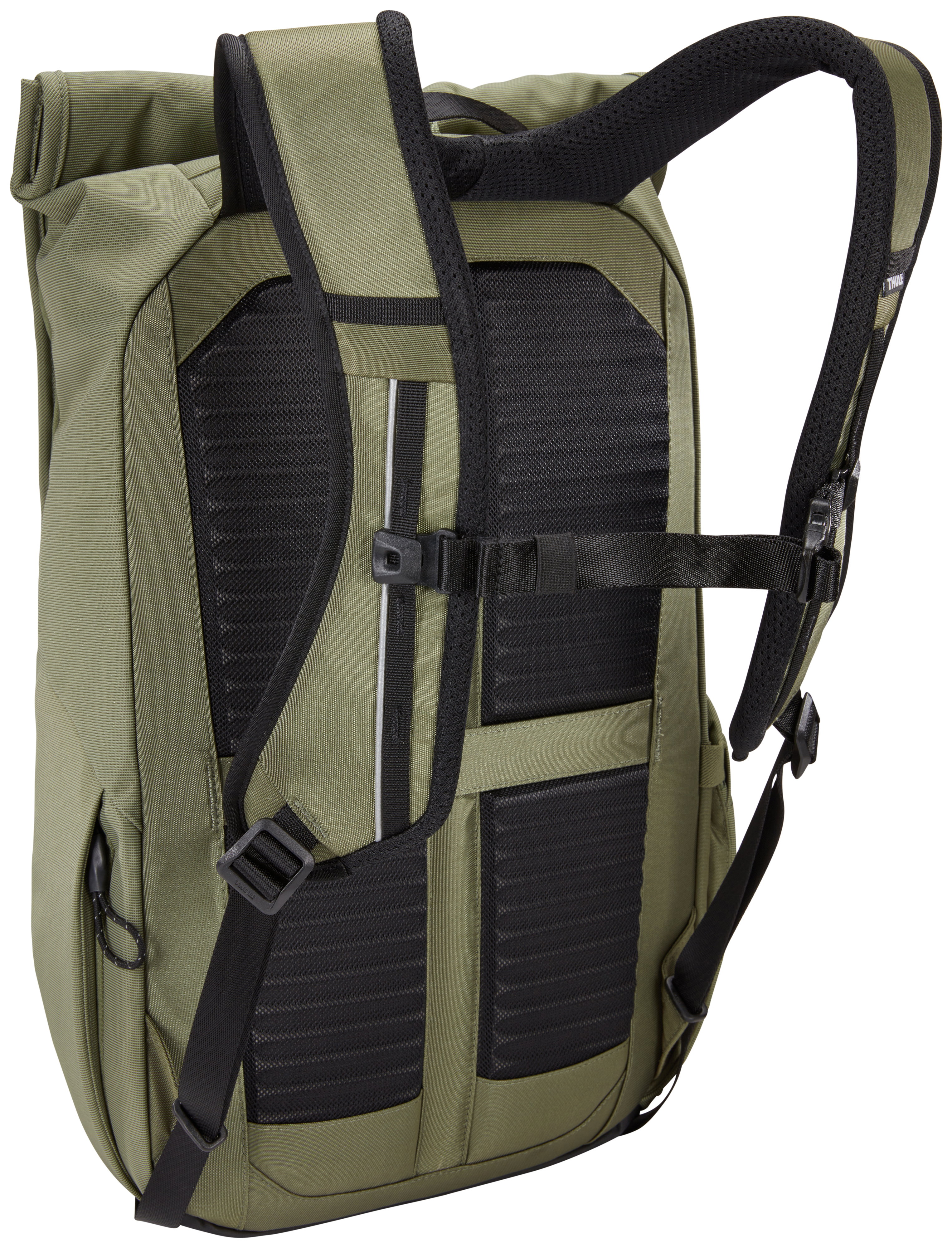 Ein grüner Rucksack mit schwarzen Riemen und Netz. Der Rücken hat ein gepolstertes Design.