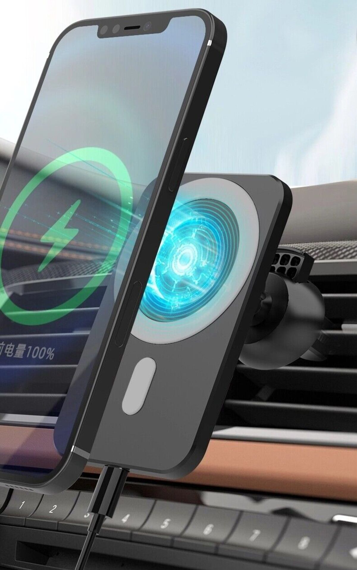 Telefon lädt an einer magnetischen Autohalterung. Telefon und Halterung sind schwarz.