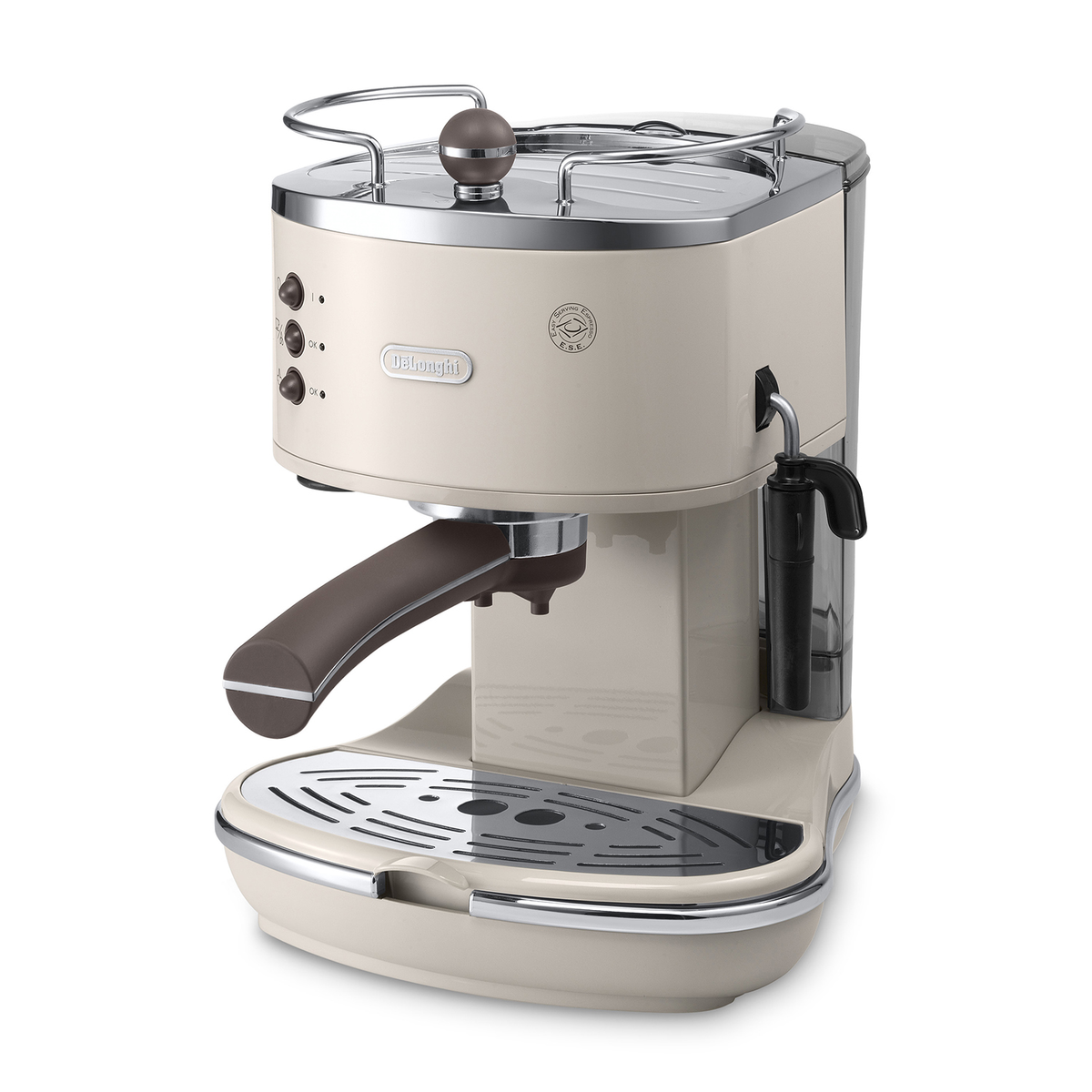 Kremowy ekspres do espresso, z brązowym uchwytem i chromowanymi akcentami. Białe tło.