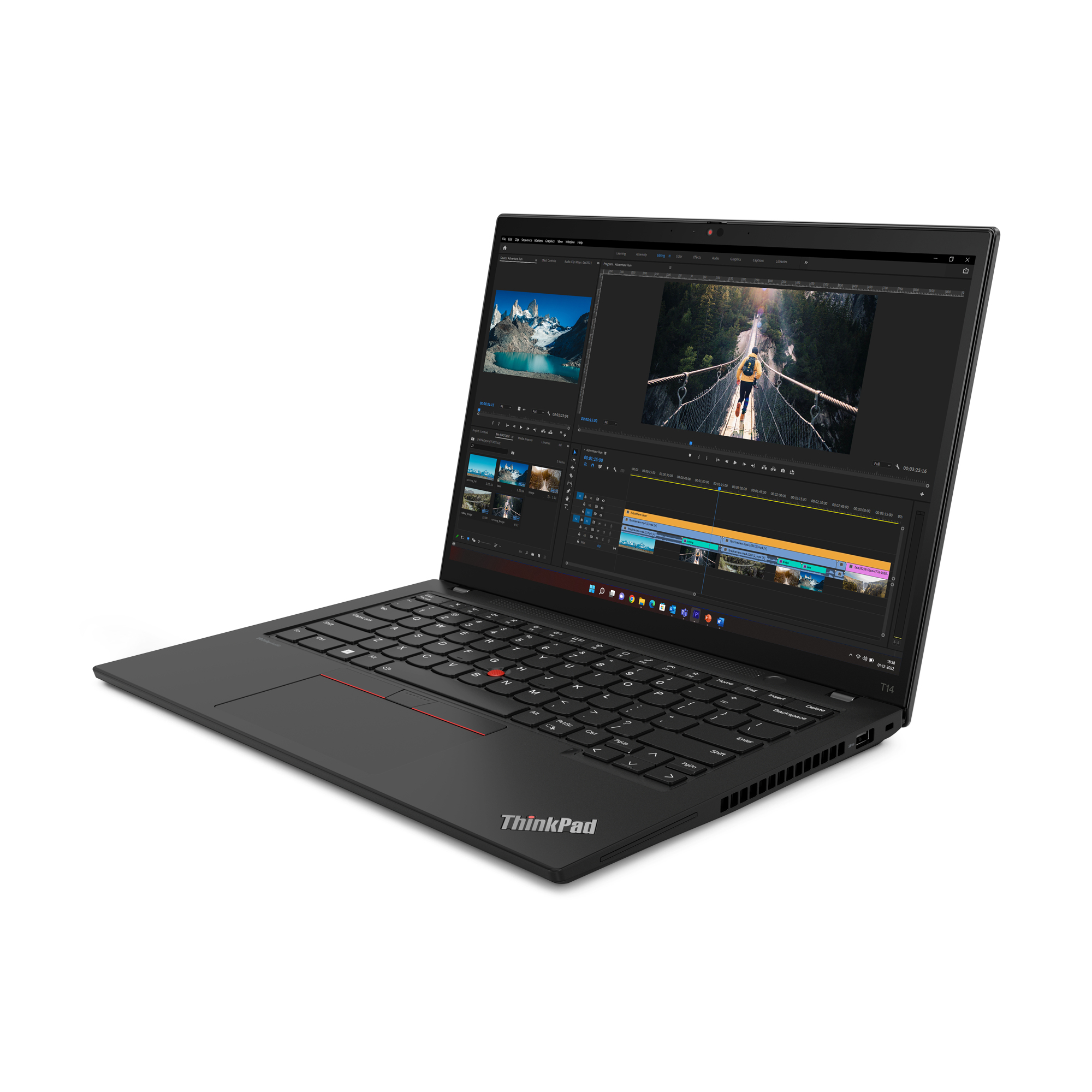 Schwarzer ThinkPad-Laptop offen auf weißer Oberfläche. Bildschirm zeigt Videobearbeitungssoftware.