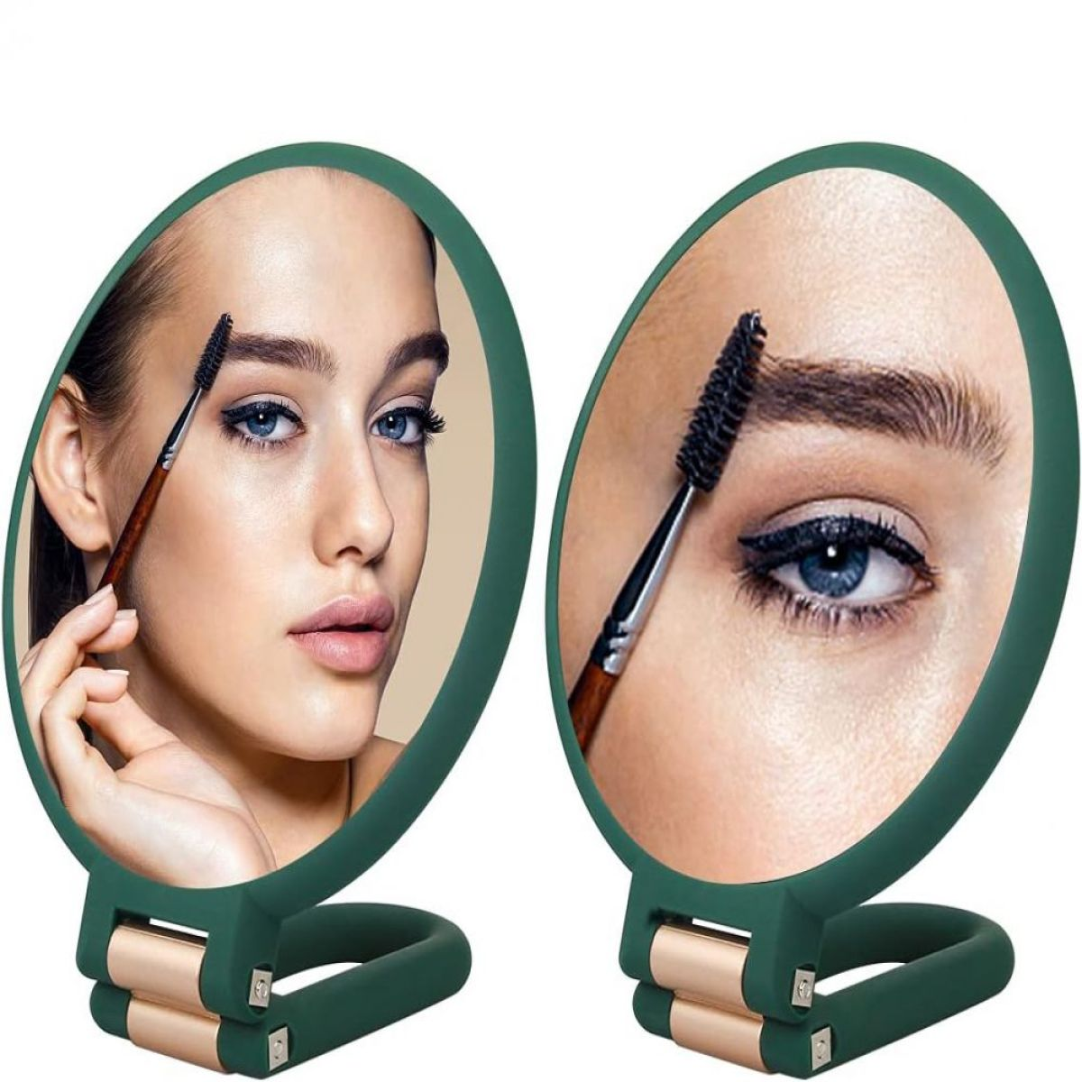 Eine Frau, die einen Spiegel benutzt, um Make-up aufzutragen, mit zwei grünen, faltbaren Spiegeln.