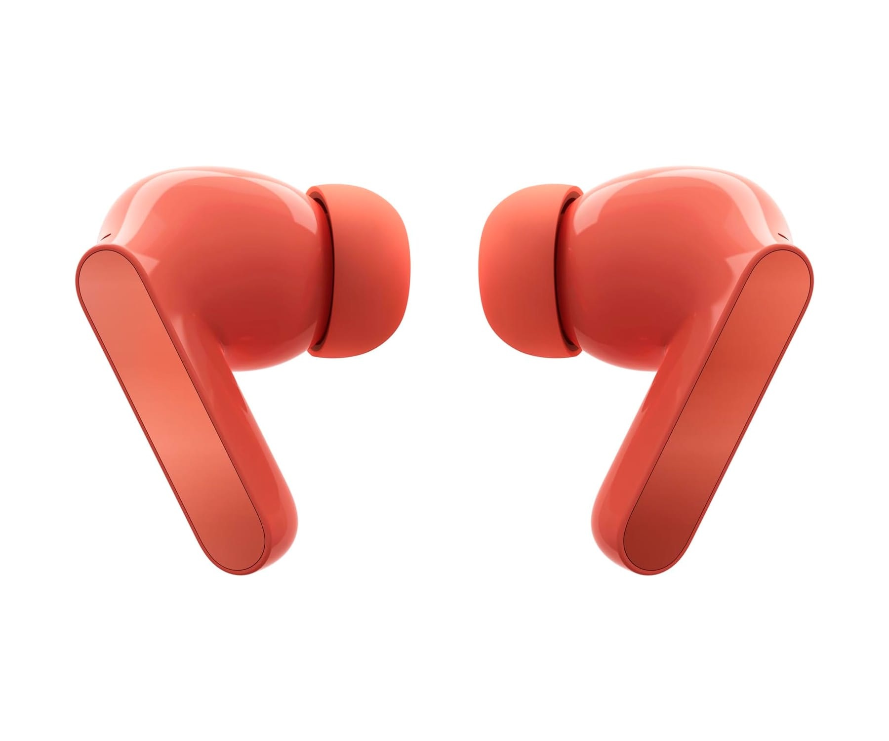 Dwa bezprzewodowe słuchawki w kolorze koralowym, widok z boku, na białym tle.