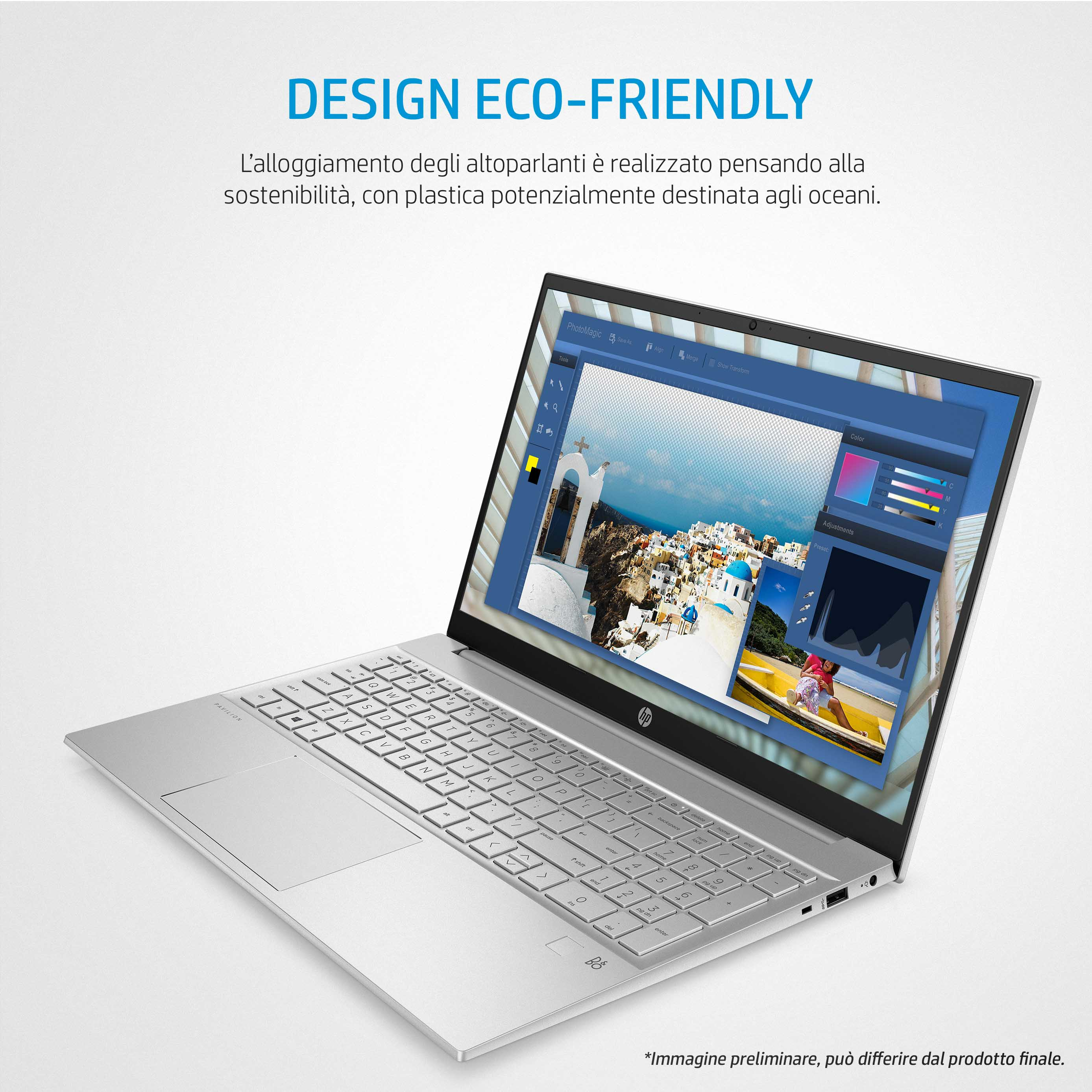Laptop HP argentato parzialmente aperto. Lo schermo mostra un'interfaccia di editing di immagini e le parole Design Eco-Friendly.