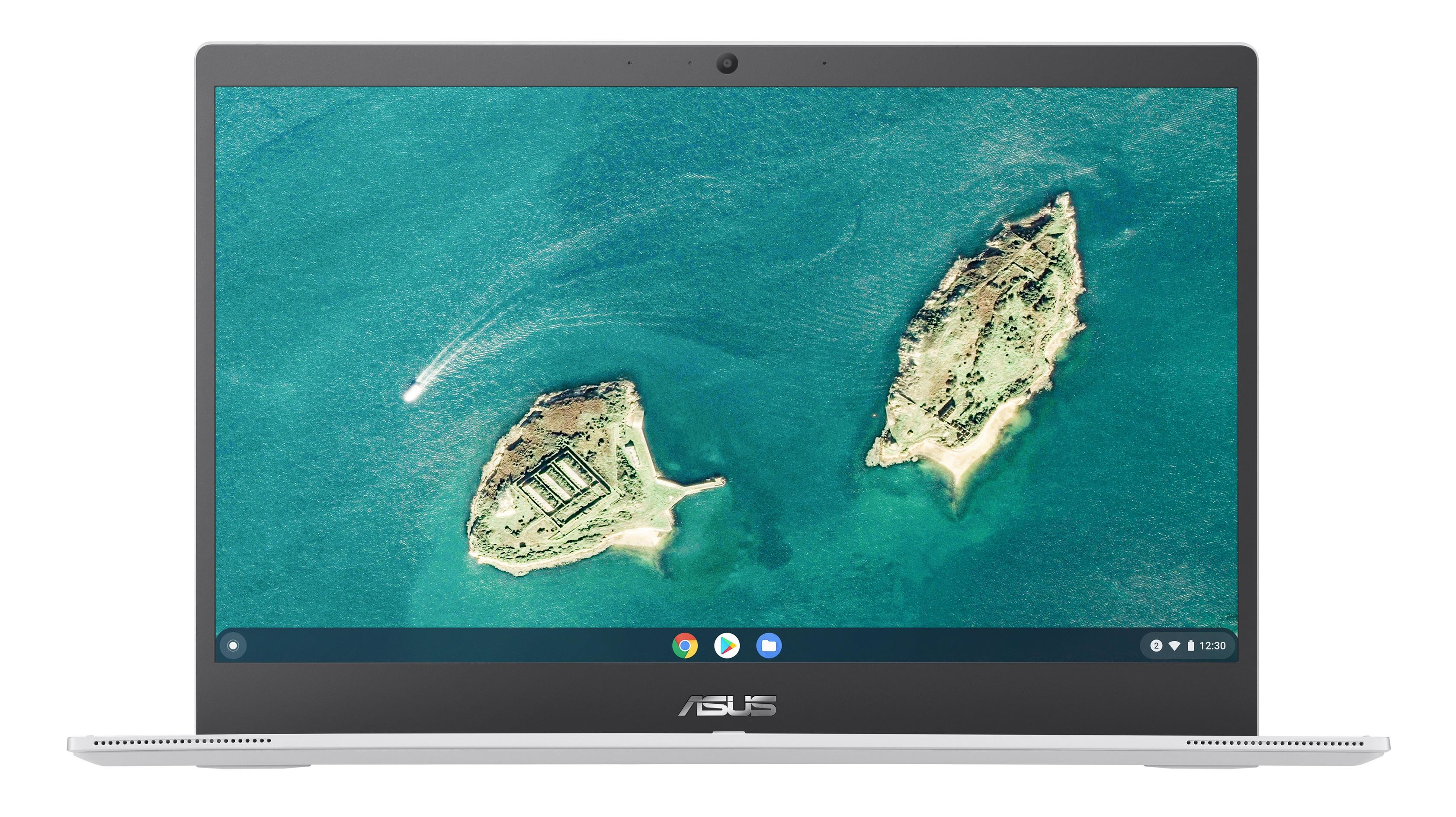Il laptop mostra le isole nel mare sullo schermo. Il laptop ASUS è aperto.