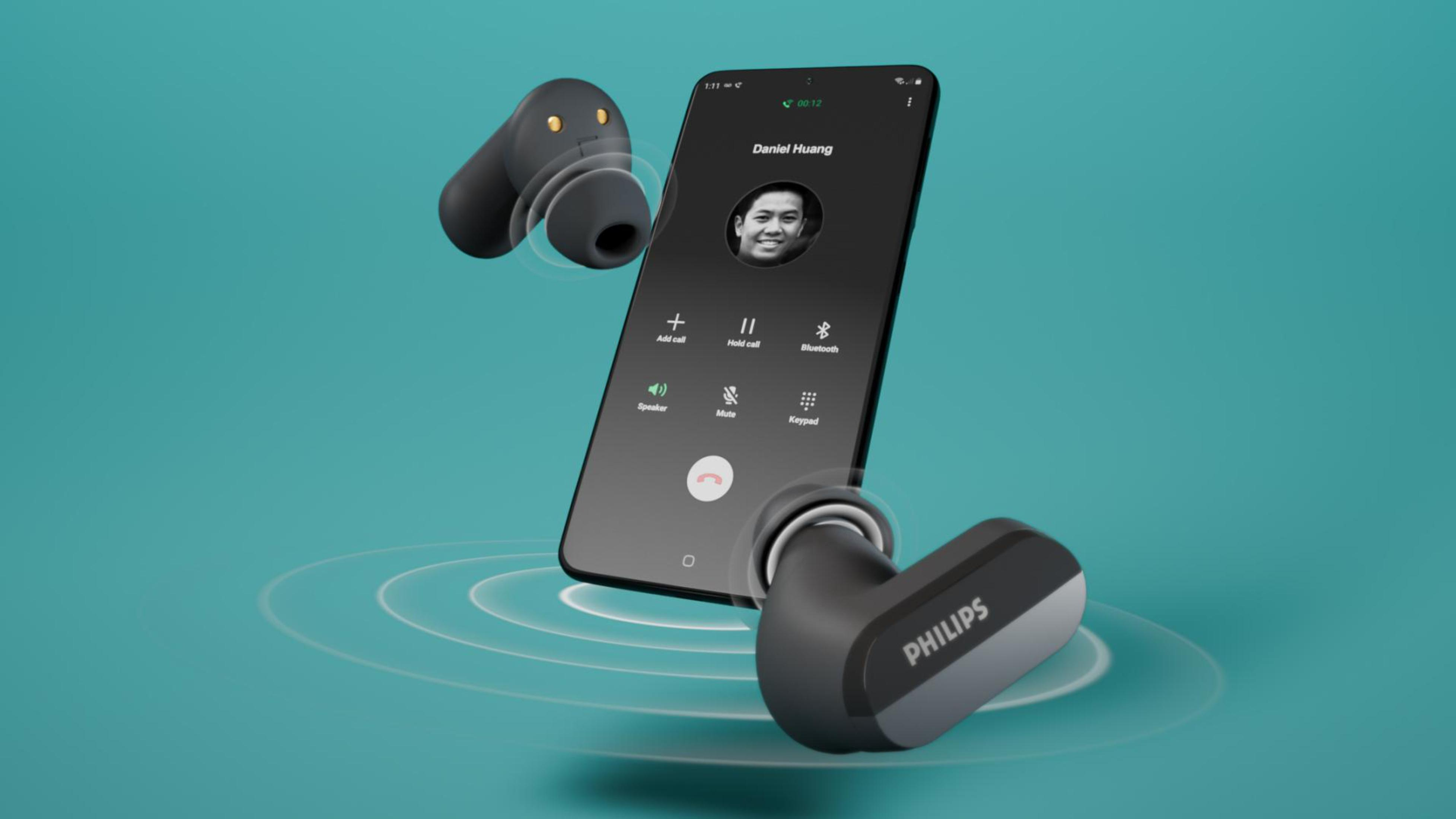 Teléfono mostrando pantalla de llamada y dos auriculares negros. Auriculares y teléfono flotando.