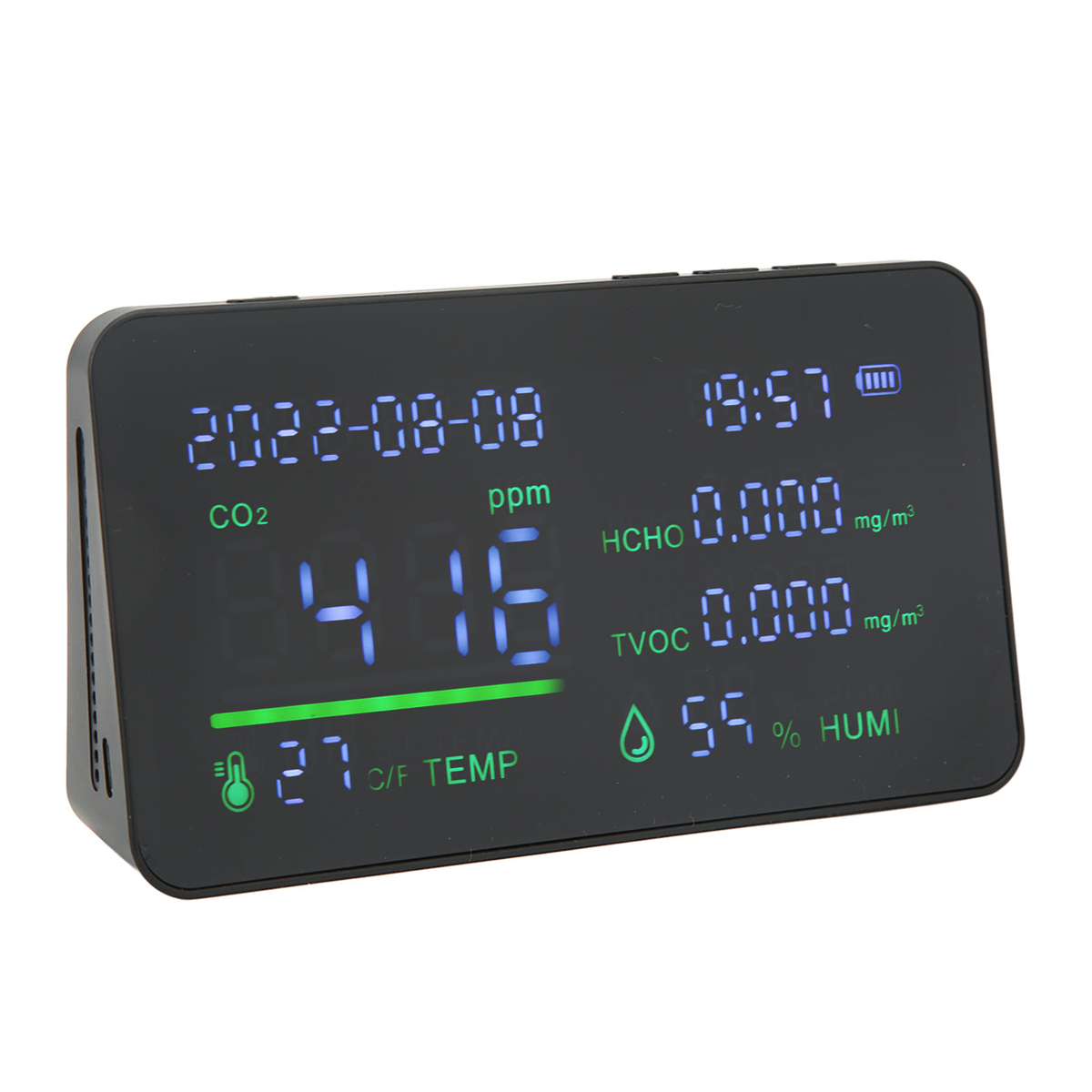 Schwarzer Luftqualitätsmonitor mit Datum, Uhrzeit und Werten für CO2, HCHO, TVOC, Temperatur und Luftfeuchtigkeit.