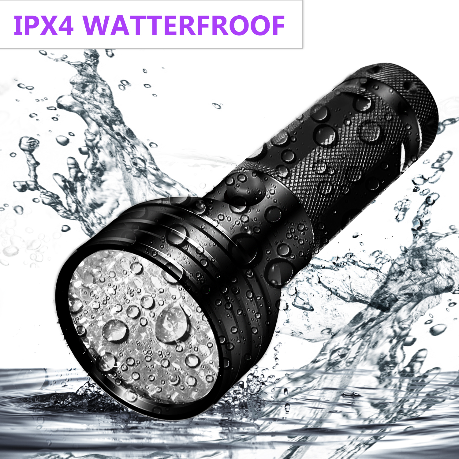Czarna, wodoodporna latarka z kroplami wody. Widoczny jest napis 'IPX4 WATERPROOF'.