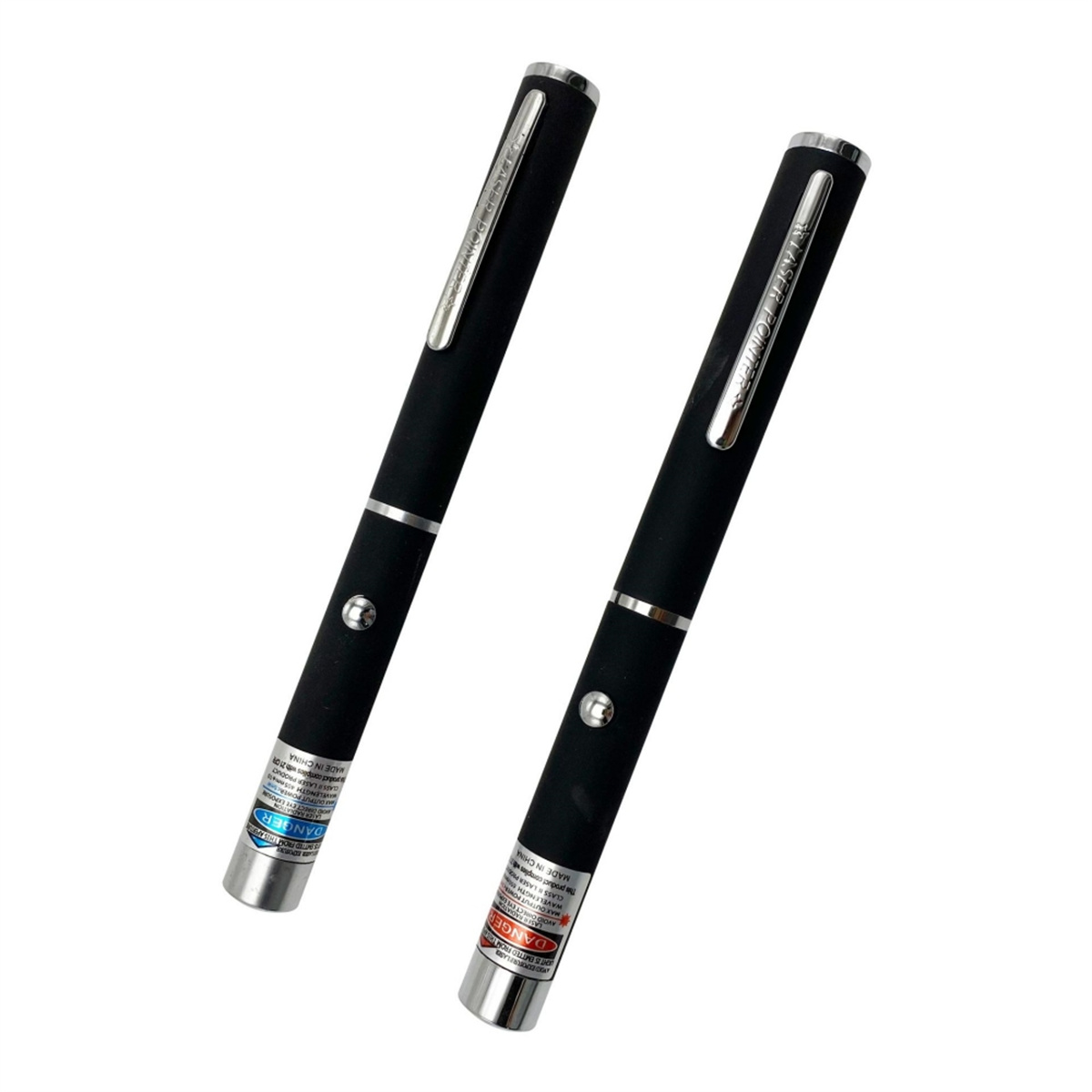 Zwei schwarze Laserpointer mit silbernen Akzenten. Beide Stifte liegen auf einer weißen Oberfläche.
