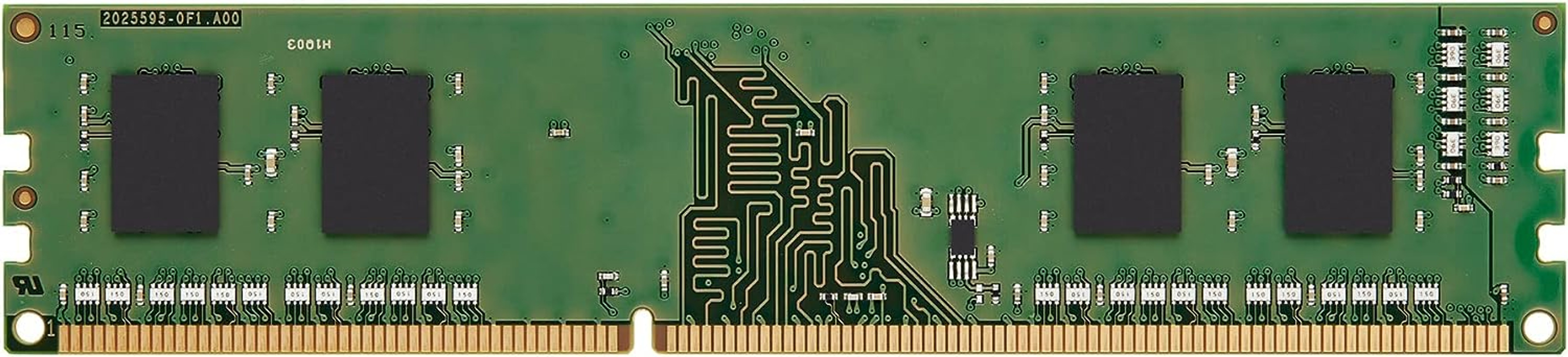 Zielony moduł RAM z czterema czarnymi prostokątnymi układami i złotymi złączami na dole.