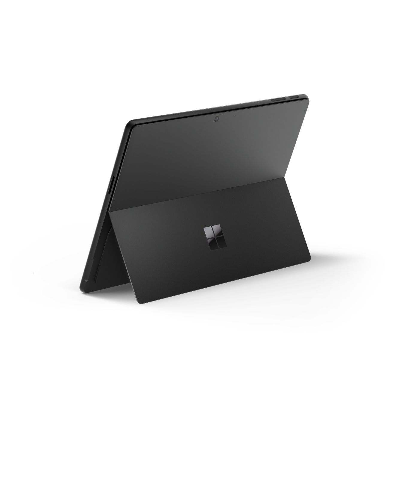 Ein schwarzes Microsoft Surface Tablet ist geöffnet, auf weißem Hintergrund zurückgelehnt, zeigt das Logo.