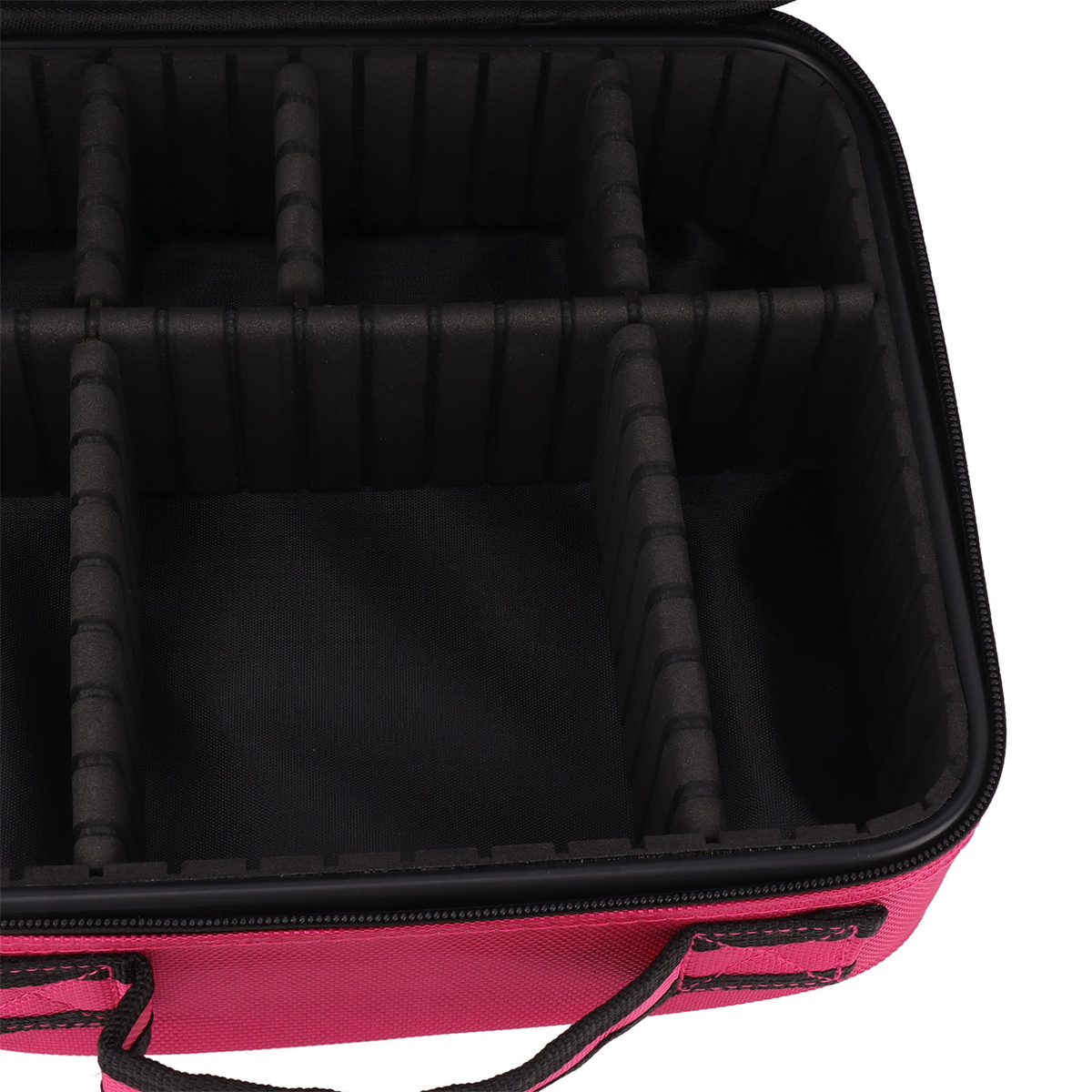 Rosa Make-up-Koffer-Innenraum mit Trennwänden. Schwarze Trennwände bilden Fächer. Weißer Hintergrund. Draufsicht.