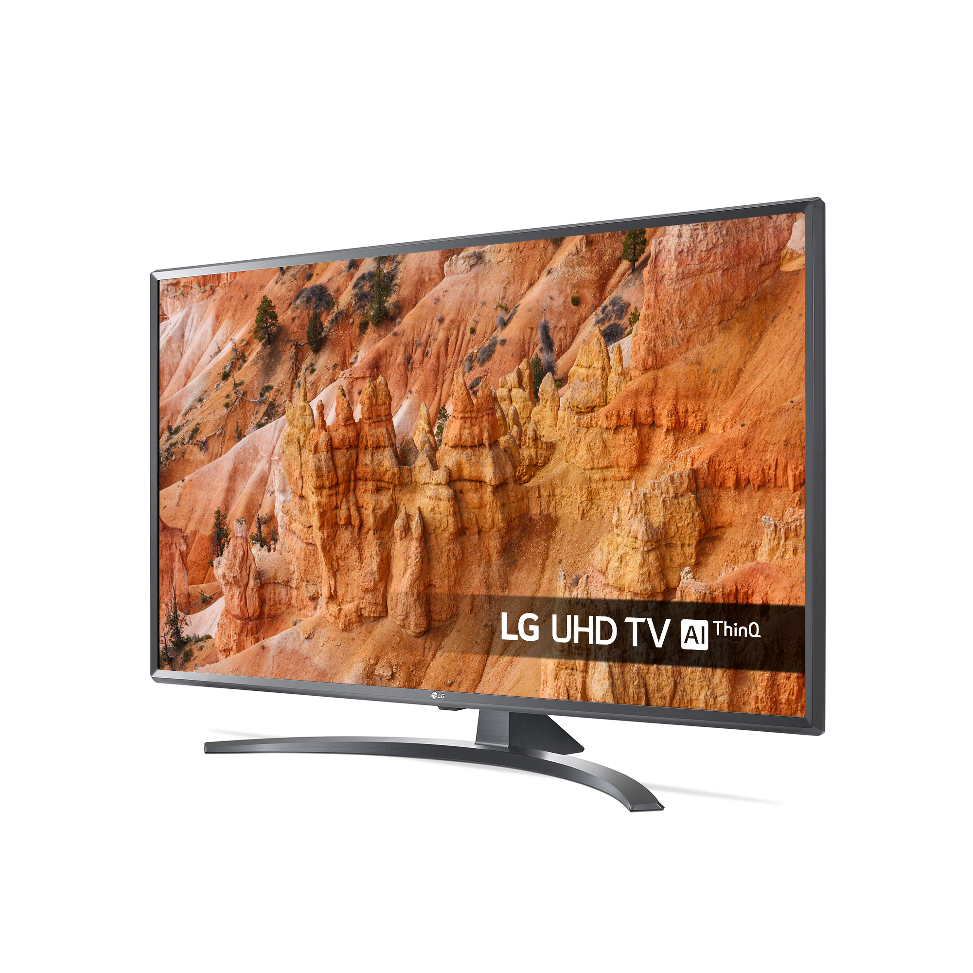 Una TV mostra una scena di canyon. Ha un supporto curvo e una cornice grigia con LG UHD TV e AI ThinQ.