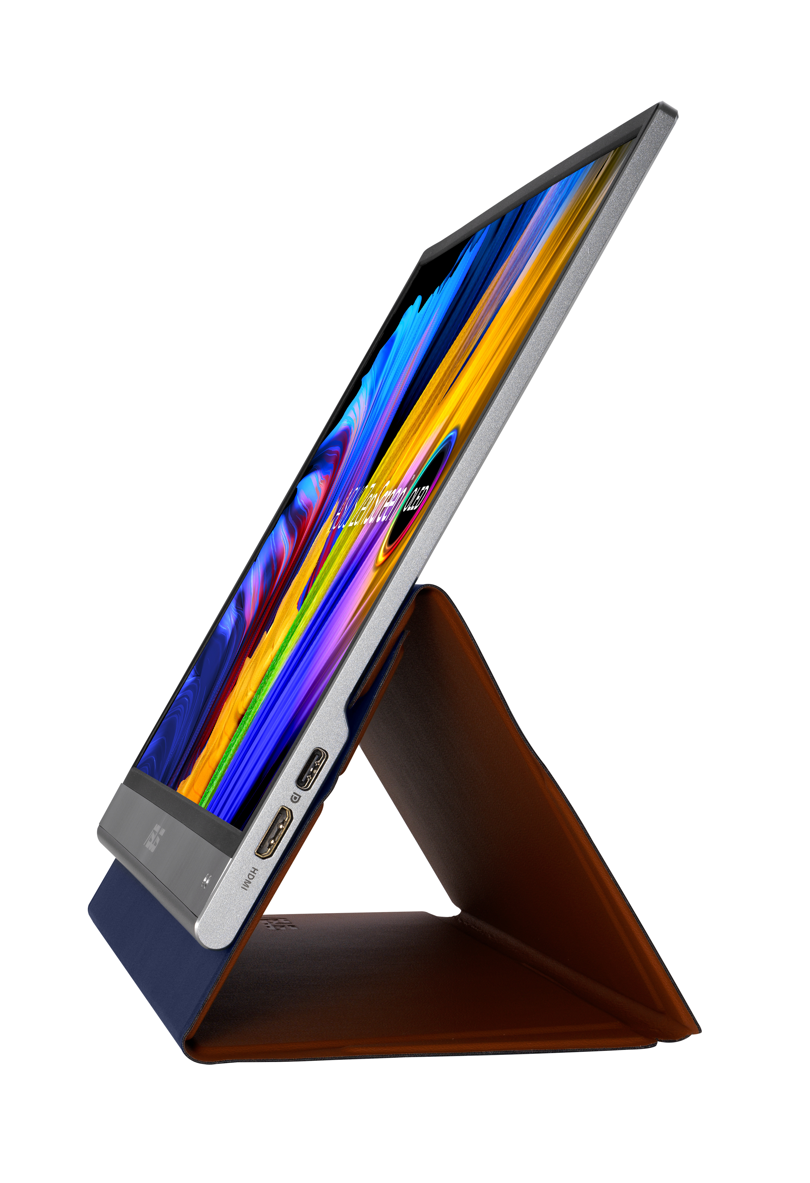 Tablet appoggiato su un supporto marrone. Cornice nera, che mostra lo schermo, con porte visibili sul lato.