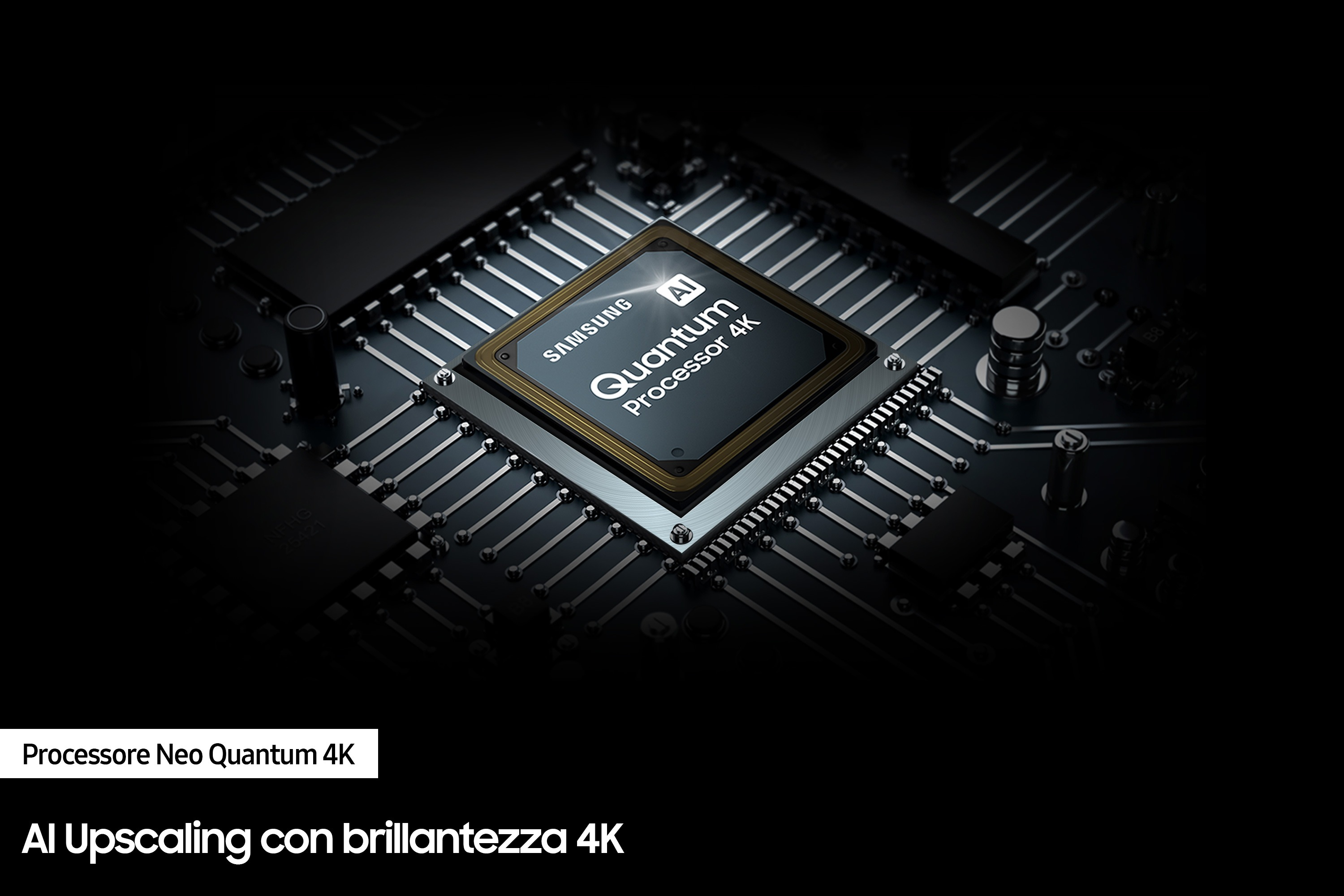 Un primo piano del chip Samsung Quantum Processor 4K. Il chip è su un circuito stampato.