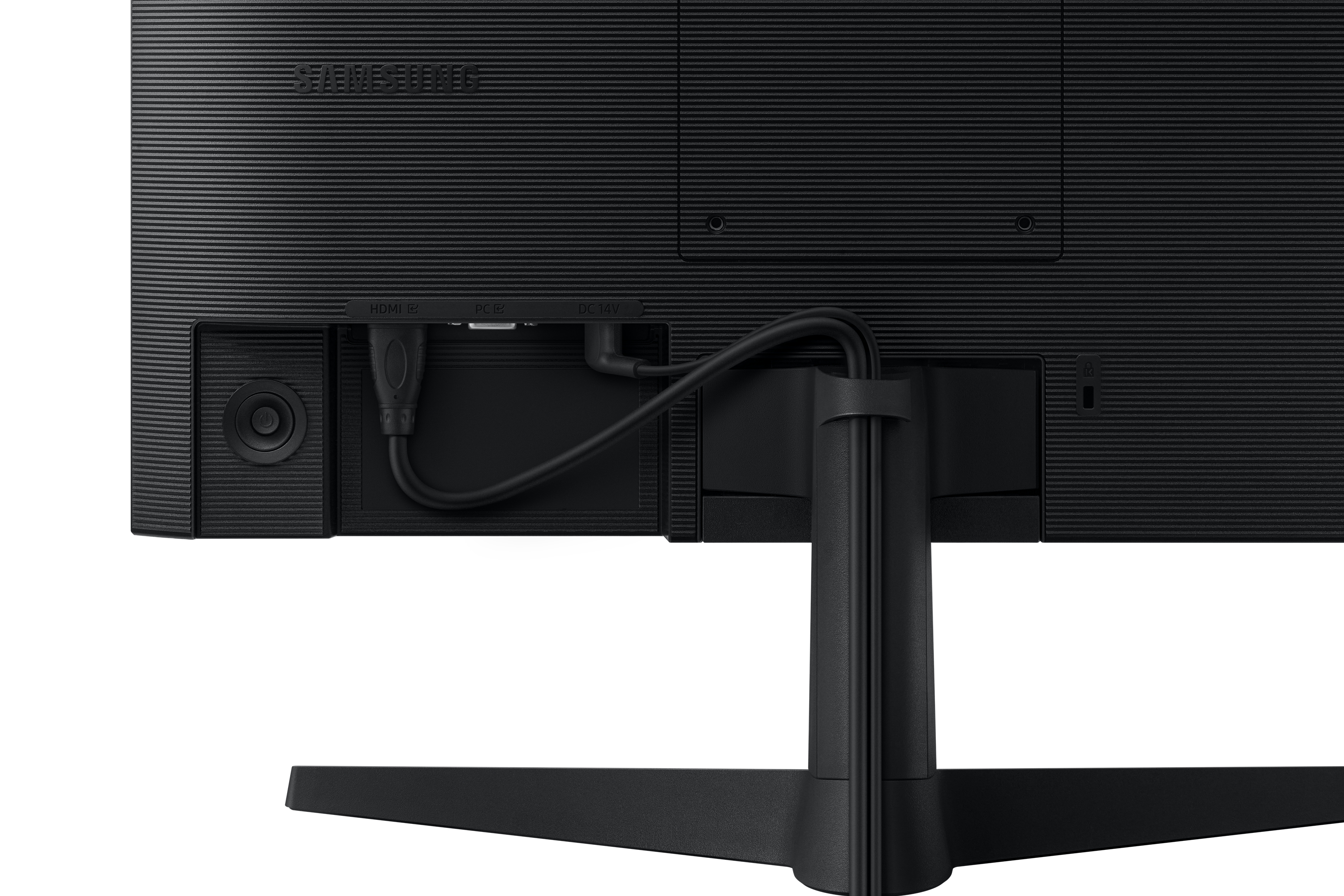 Vista posteriore di un monitor nero con porte. Cavi HDMI e alimentazione collegati.