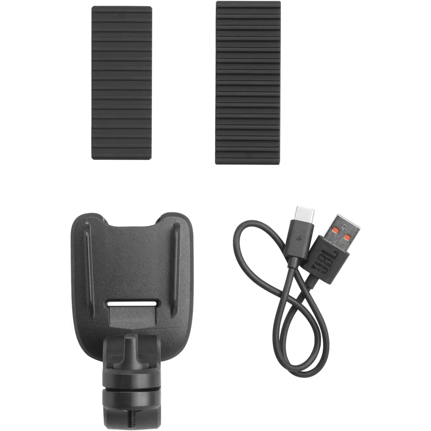 Zubehör. Zwei schwarze rechteckige Pads, eine schwarze Halterung und ein USB-C-Kabel.